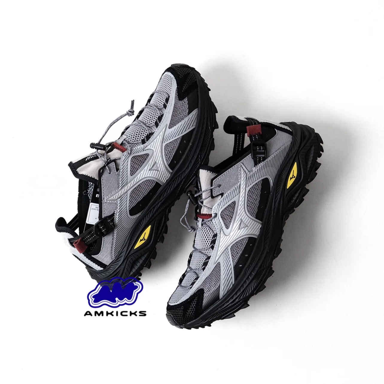 Mizuno Racer Trail SE V2 "Sky Grey Black Red"