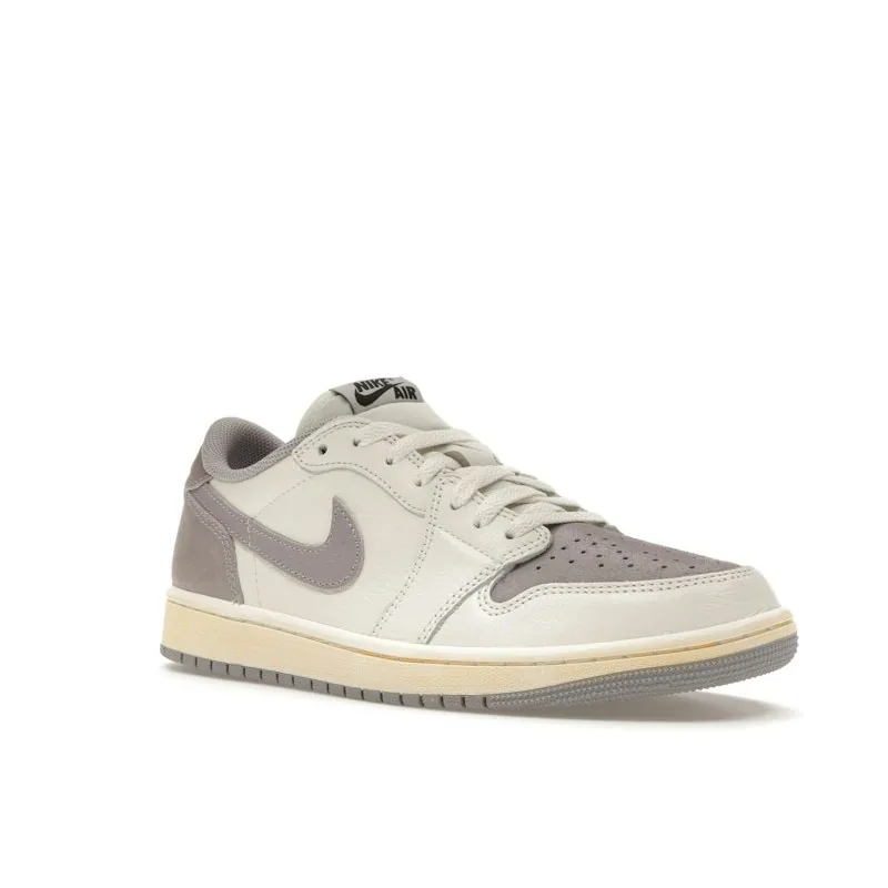 Jordan 1 Retro Low OG "Atmosphere Grey"
