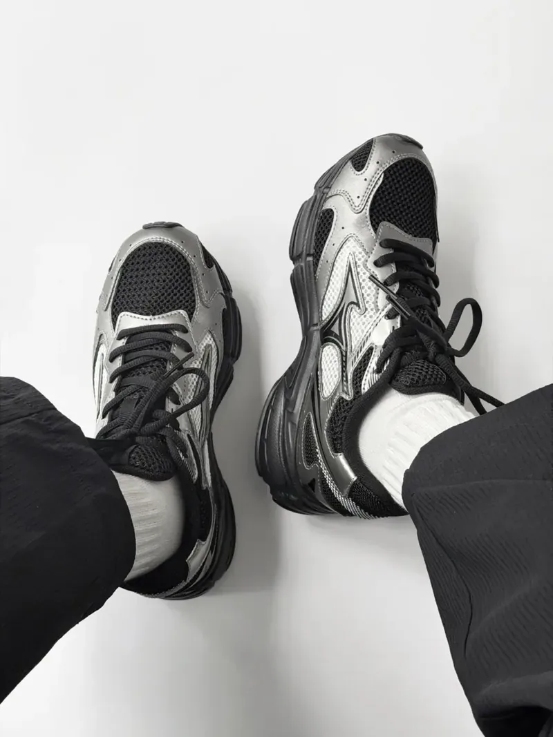 MIZUNO Speed 2K "Metallic Silver Black" - D1GH252908