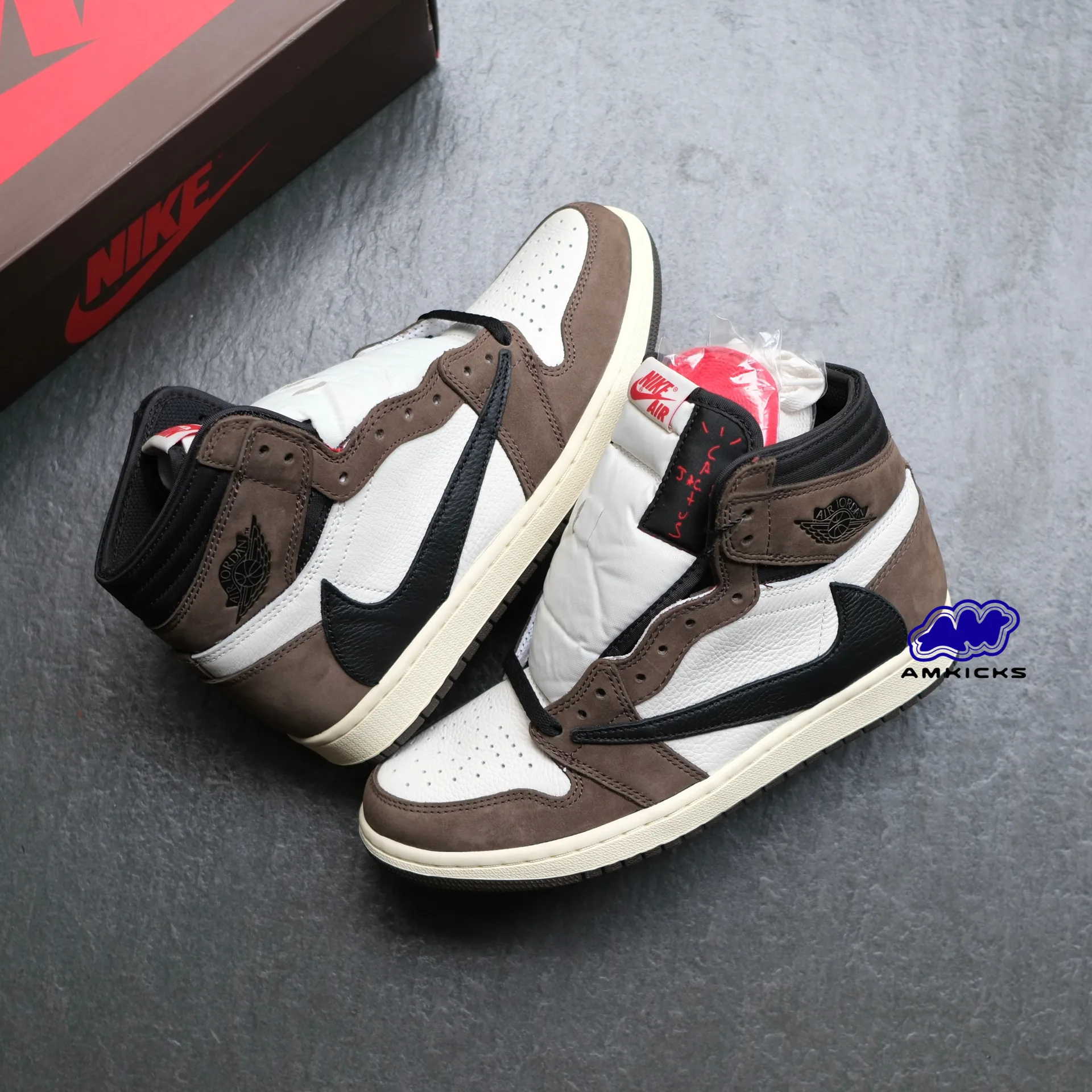 Jordan 1 Retro High OG SP "Travis Scott Mocha"