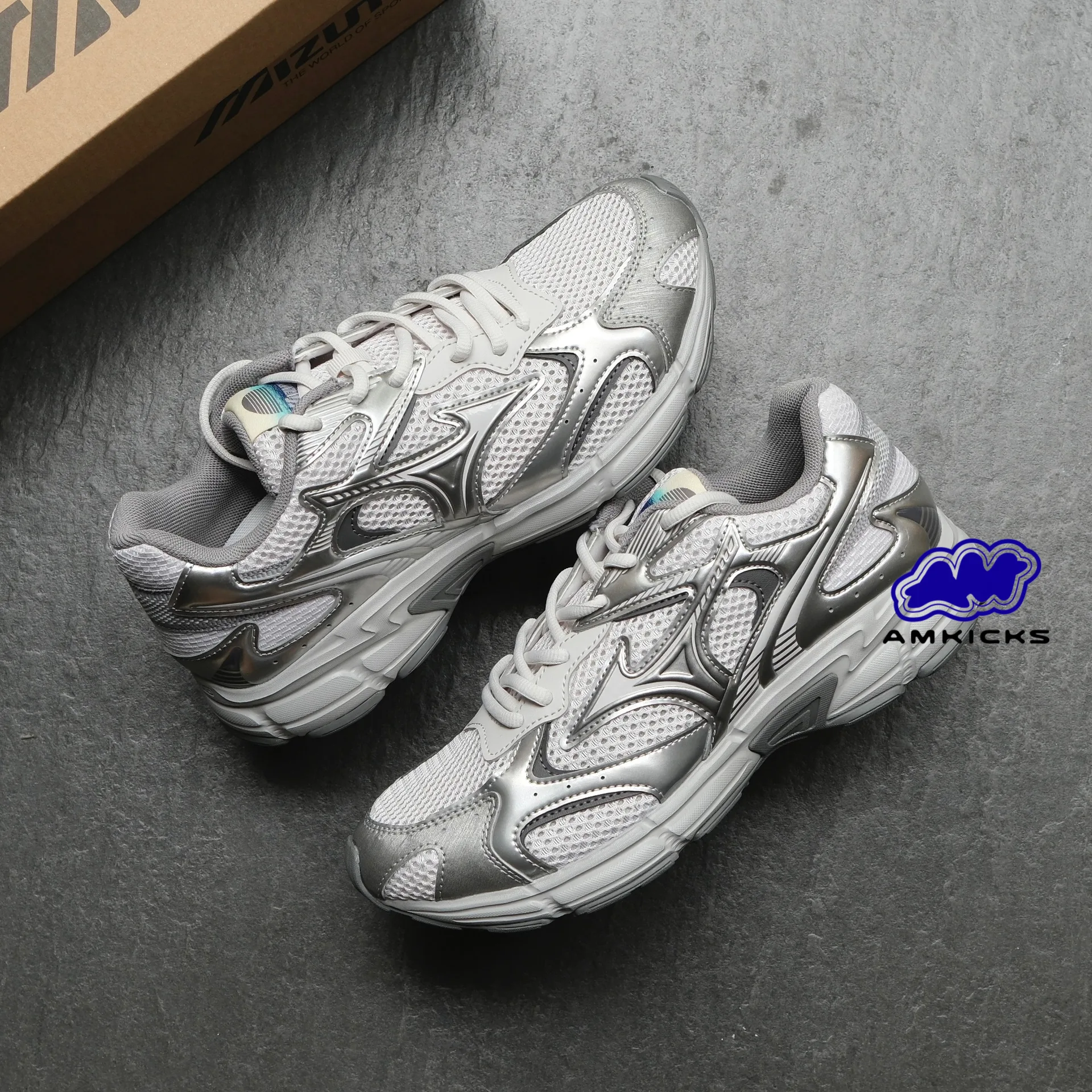 MIZUNO Speed 2K "White Silver"