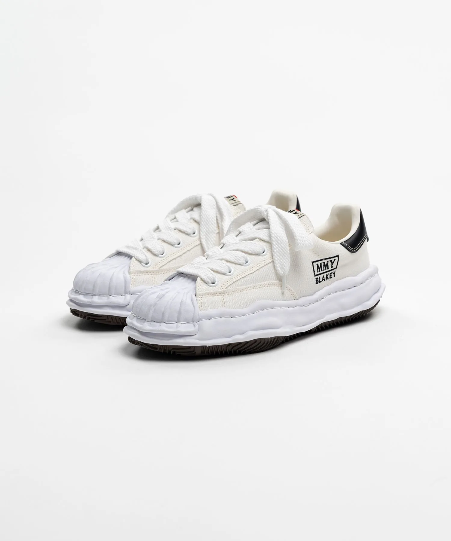 Maison Mihara Yasuhiro Blakey OG Sole Canvas Low "White"