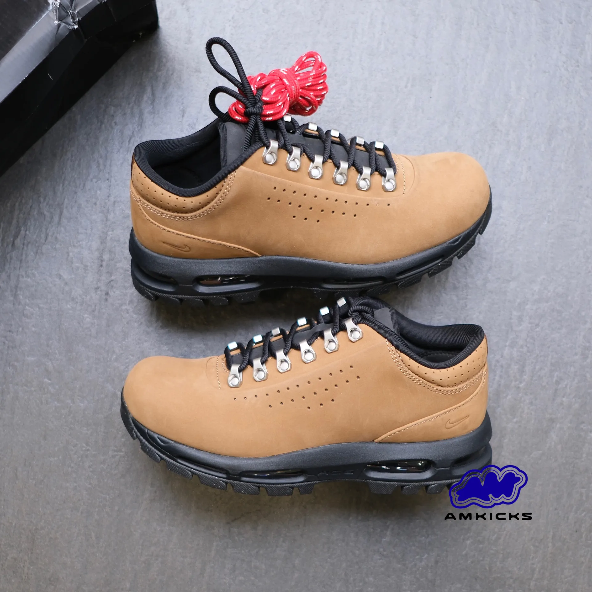 Nike Air Max Goadome Low Taupe