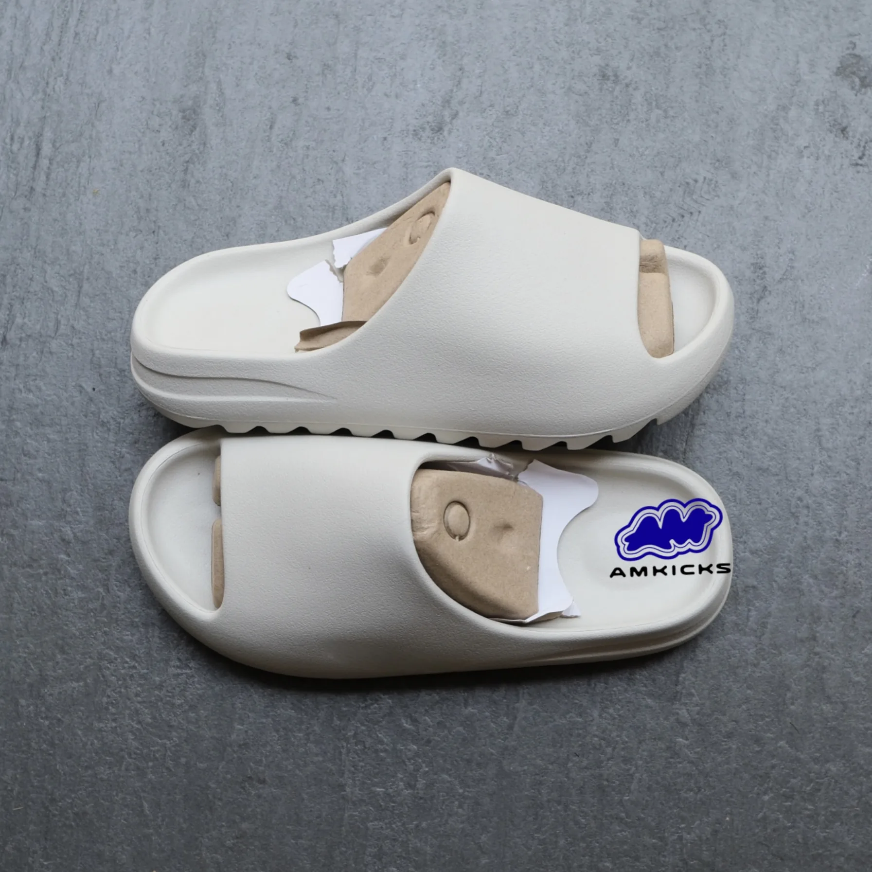 Yeezy Slide YZY YS-01 Cream