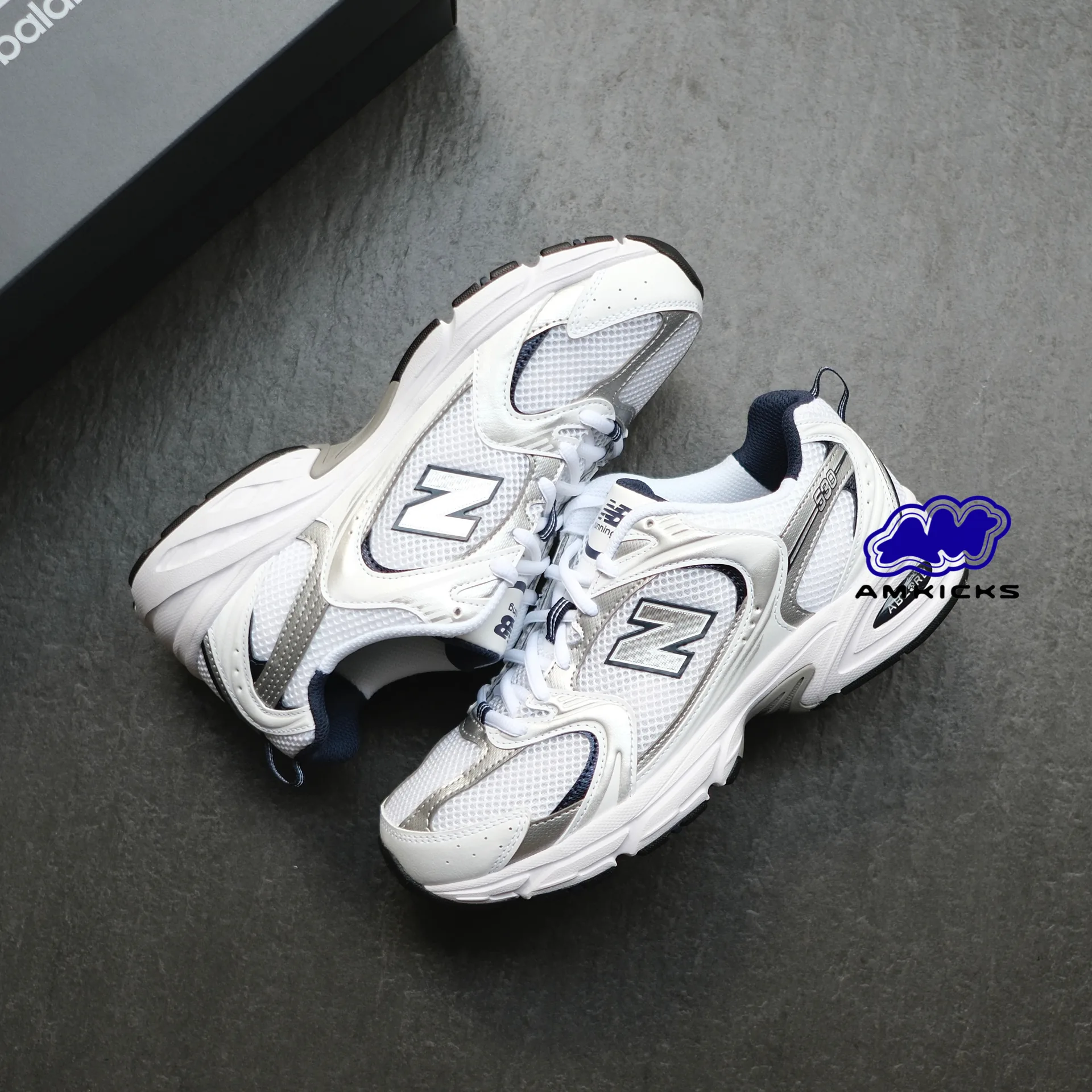 New Balance 530 "White Silver Navy"