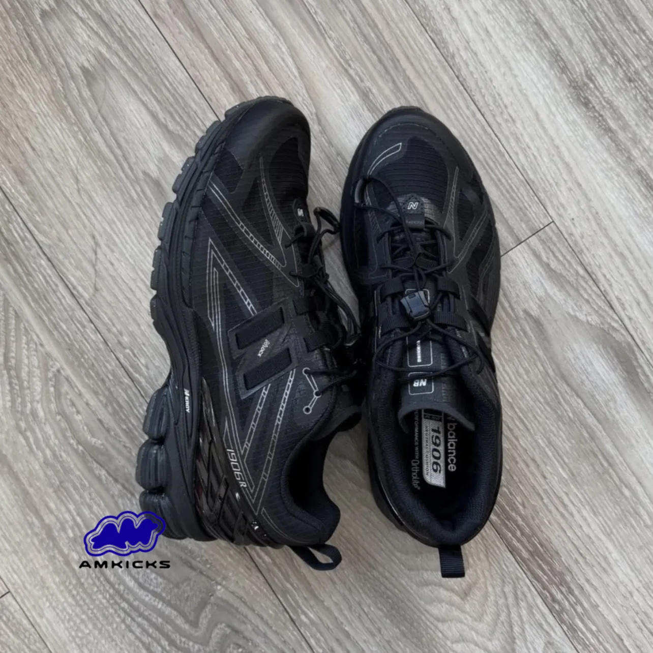 New Balance 1906R "No Sew Pack Black Cement"