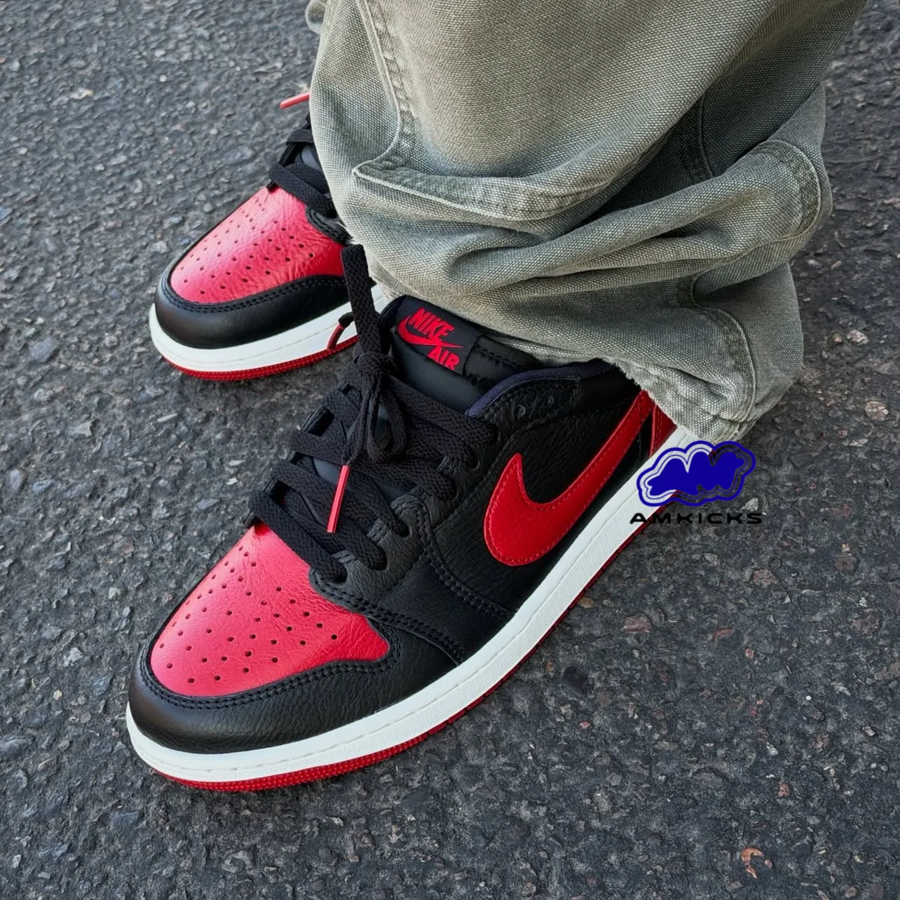 Jordan 1 Retro Low OG "Banned"
