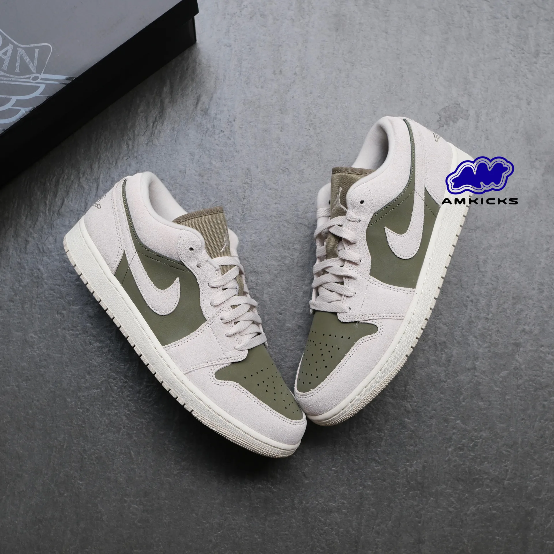 Jordan 1 Low SE "Medium Olive Sail"