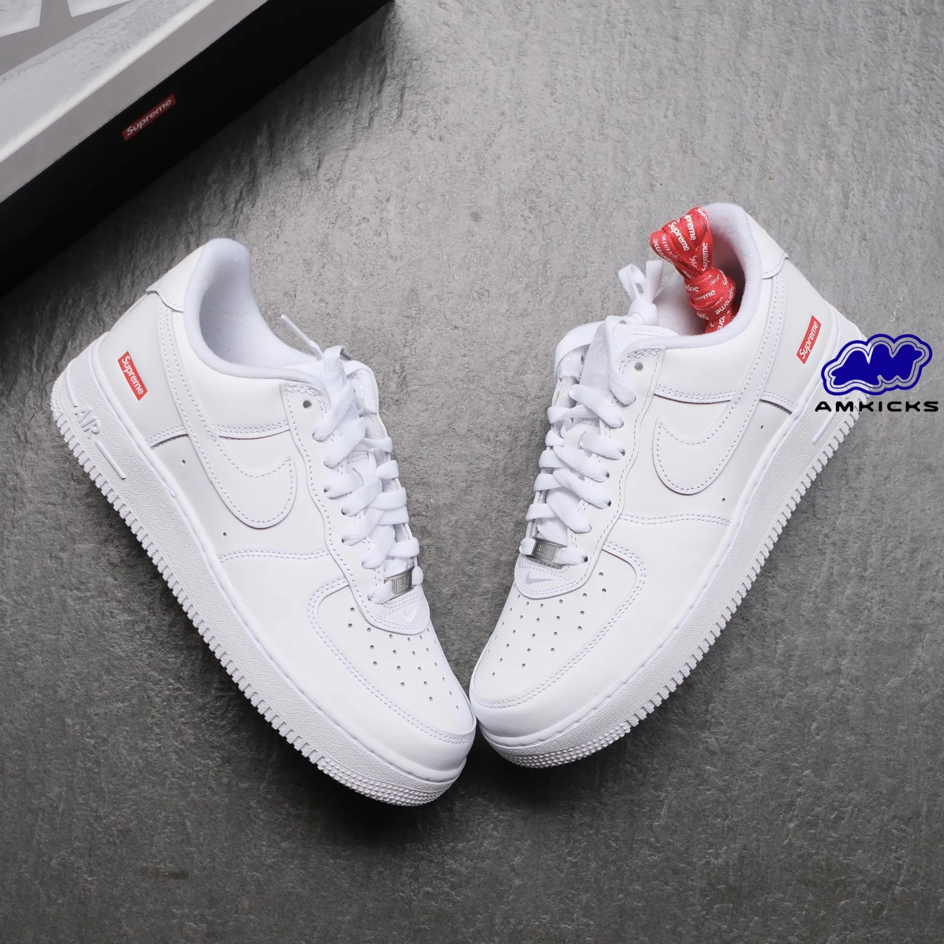 Air Force 1 Low "Supreme White"