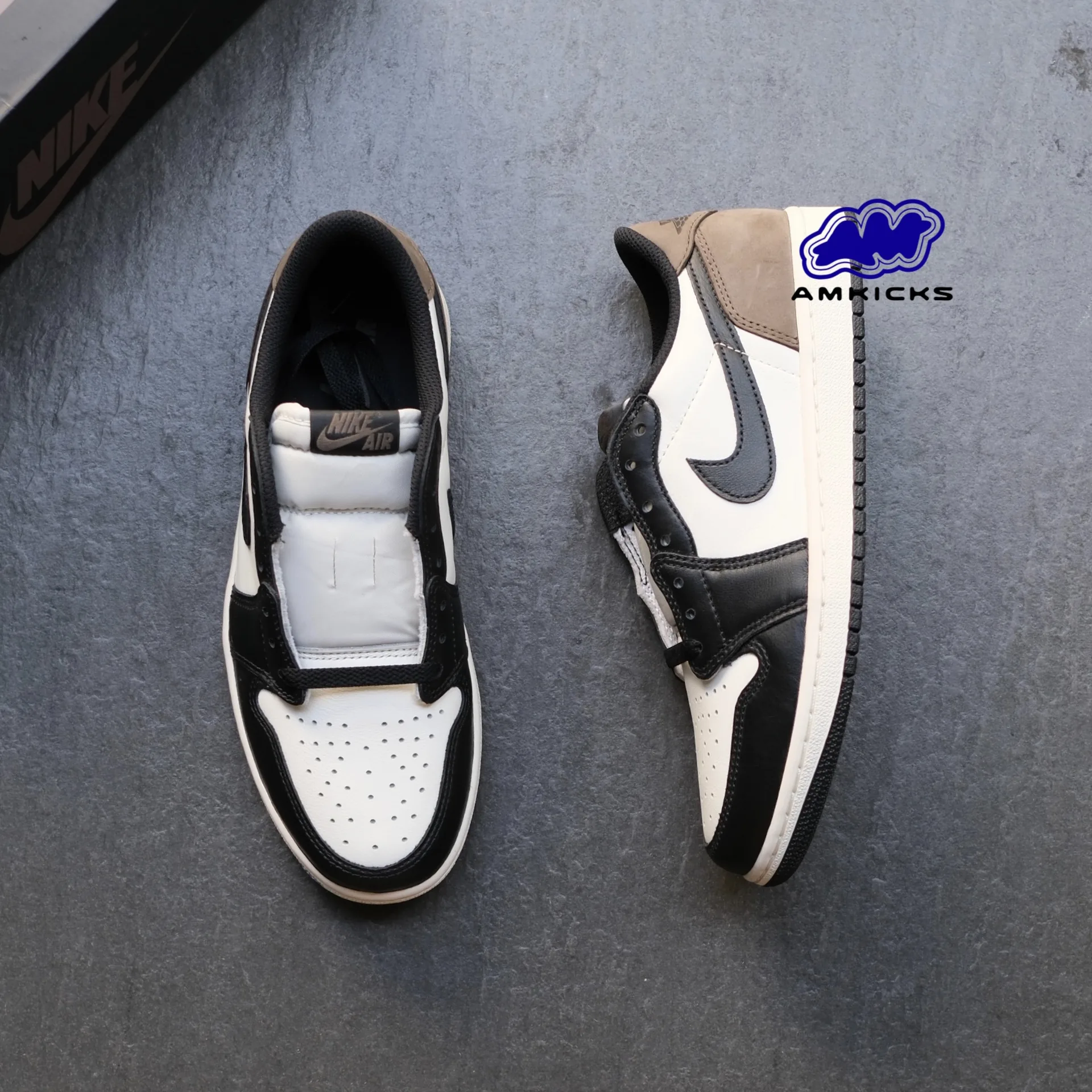 Jordan 1 Retro Low OG "Mocha"