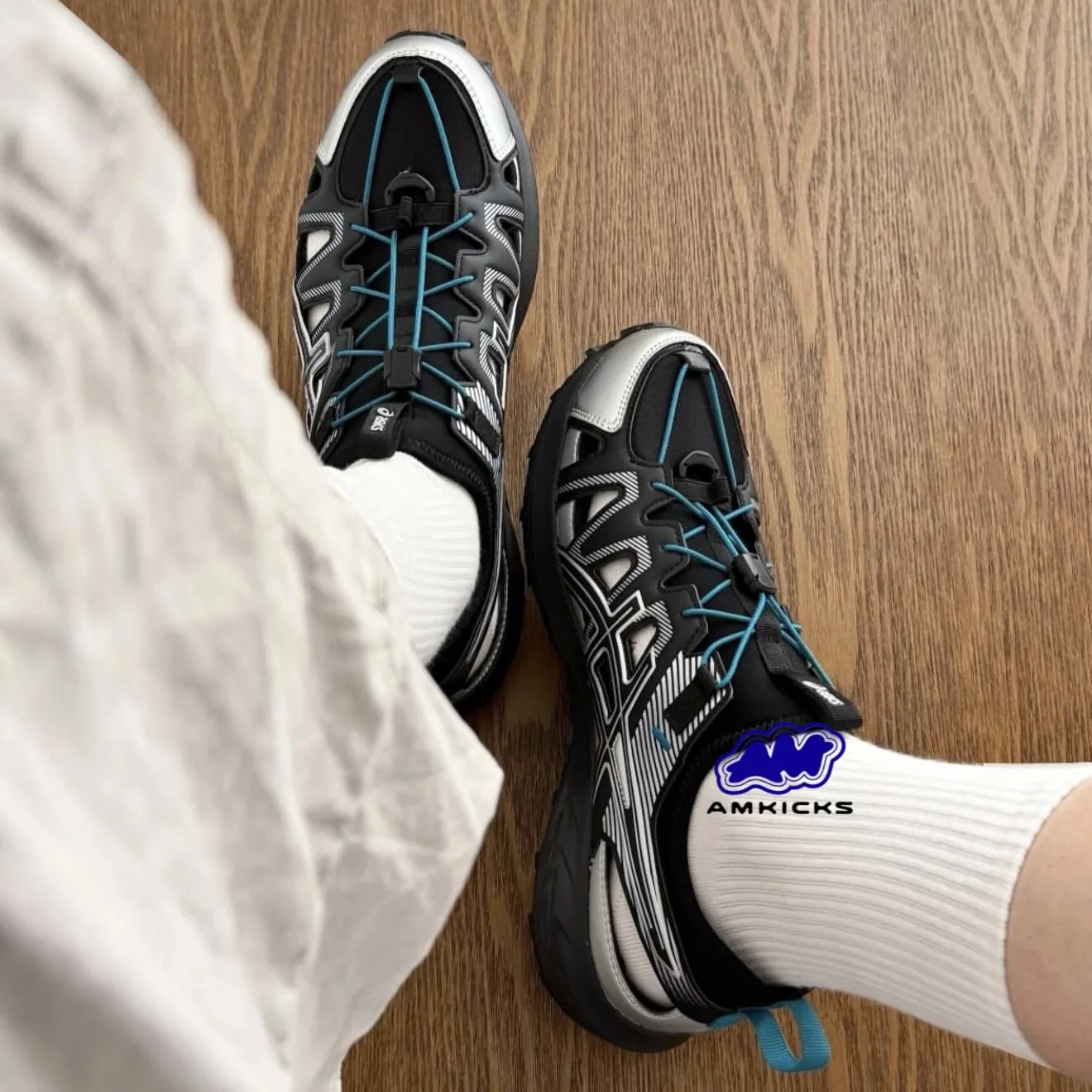 Asics Gel Sonoma SE "Black Silver"