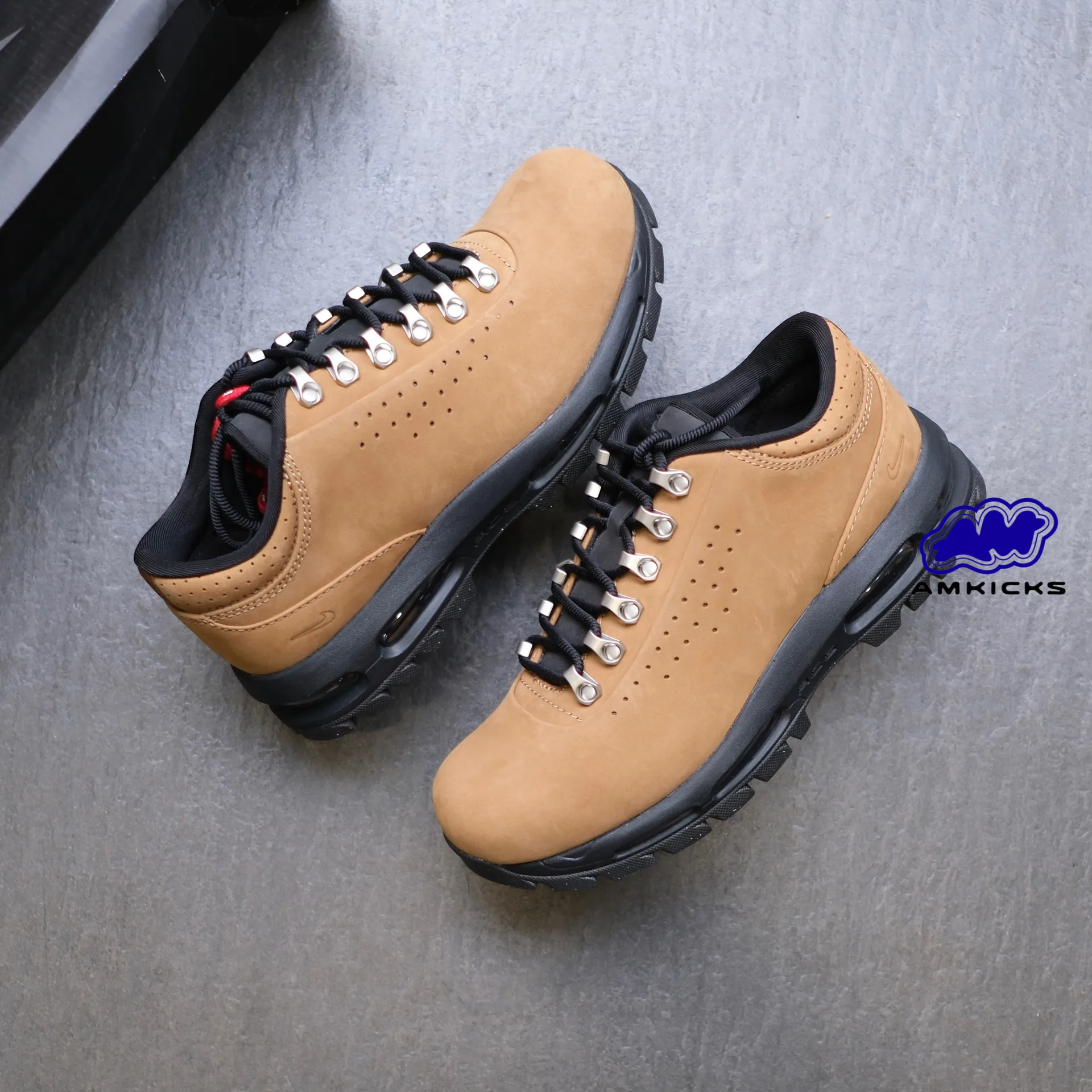 Nike Air Max Goadome Low Taupe