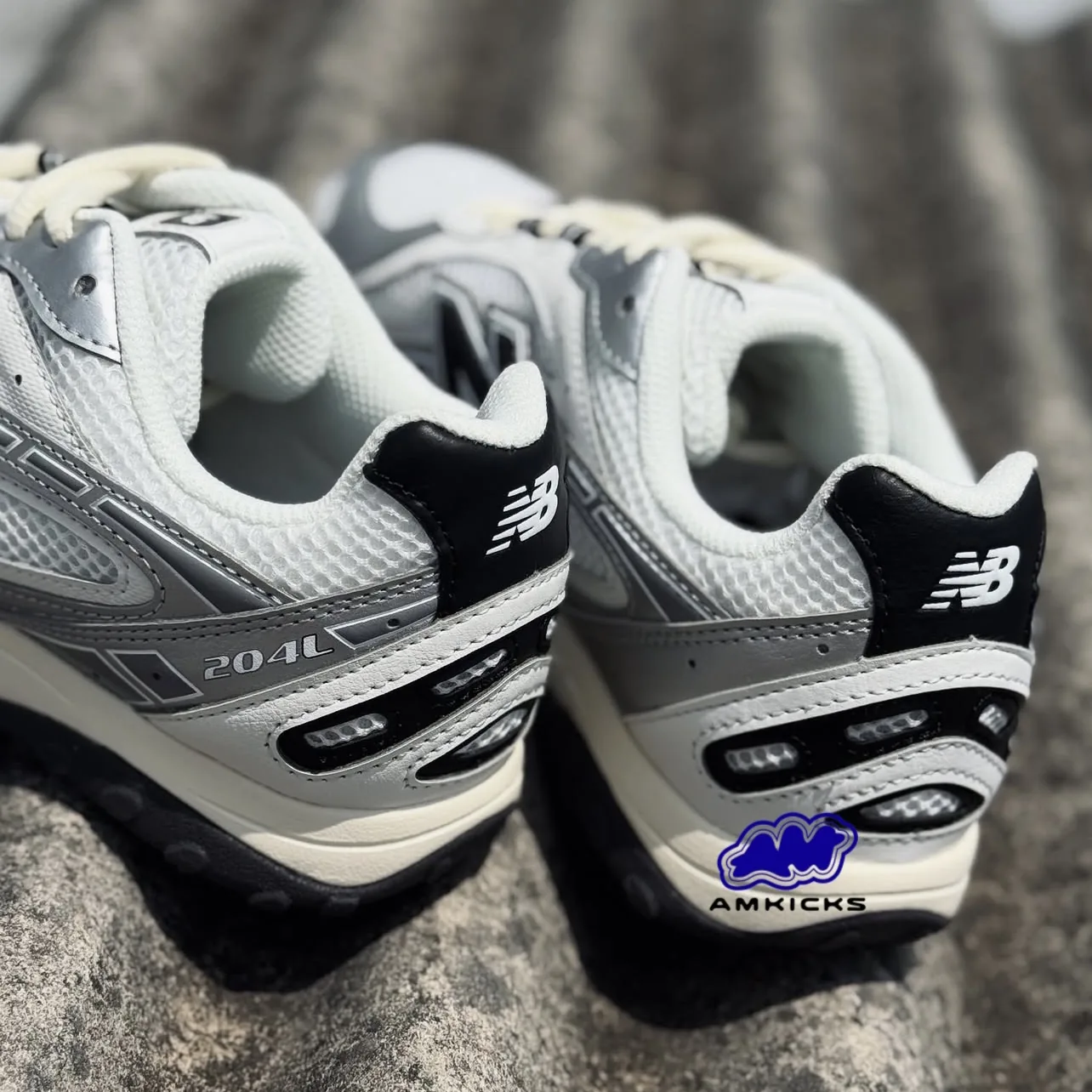 New Balance 204L "Silver Metallic Black"