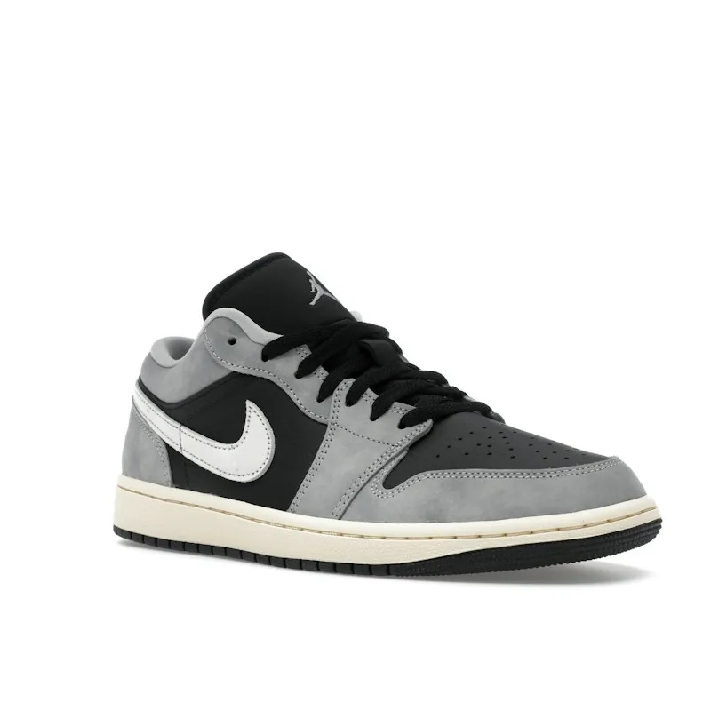 Jordan 1 Low "Light Smoke Grey Off Noir"