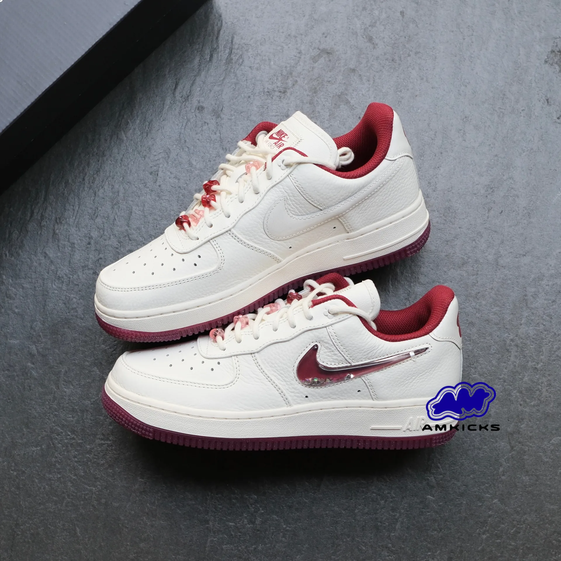 Air Force 1 Low '07 SE PRM Valentine's Day (2024)