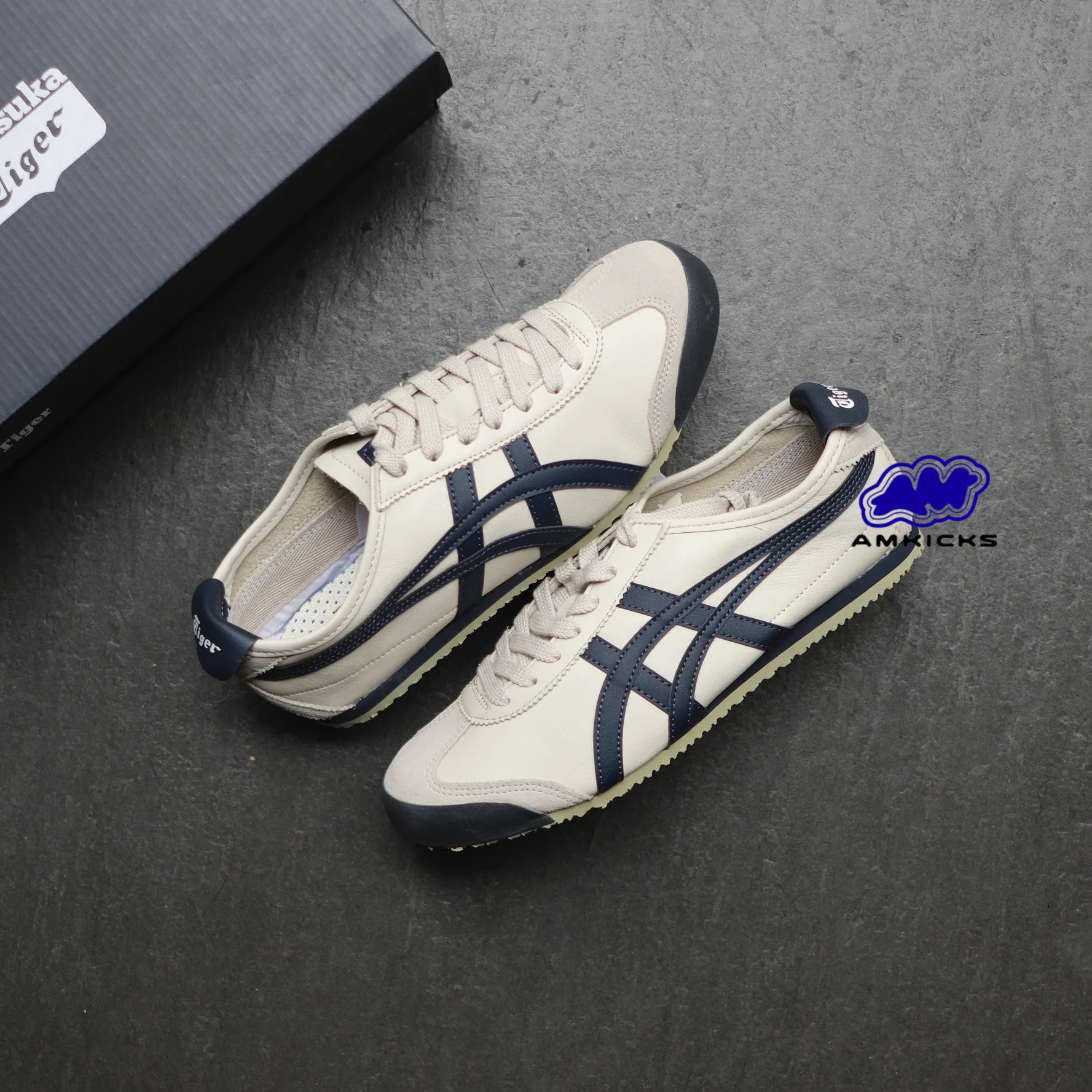 Onitsuka Tiger Mexico 66 Birch Peacoat