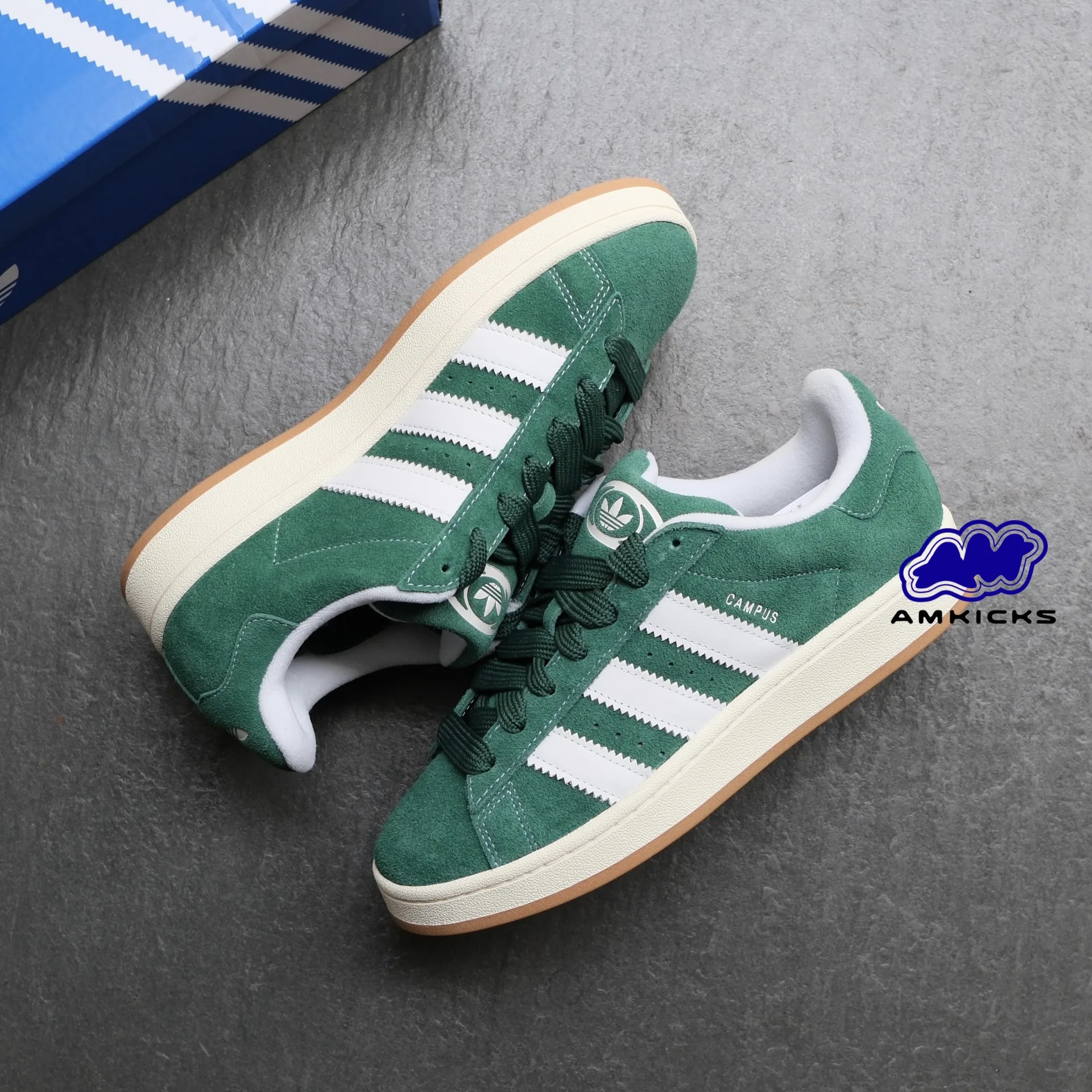 Campus 00s "Dark Green Cloud White"