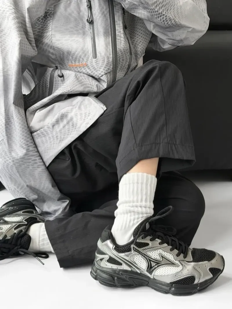 MIZUNO Speed 2K "Metallic Silver Black" - D1GH252908