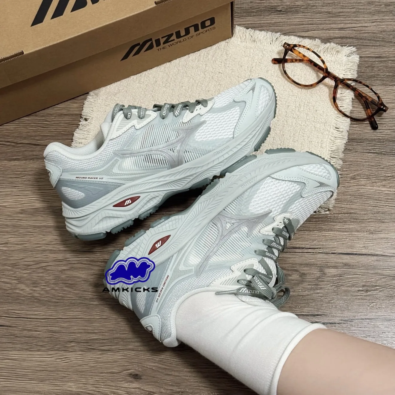 Mizuno Racer S V2 "Light Blue"