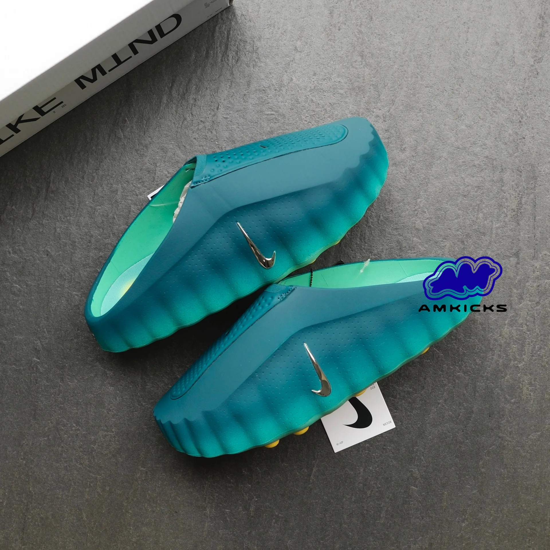 Mind 001 Slide "Geode Teal Light Menta"