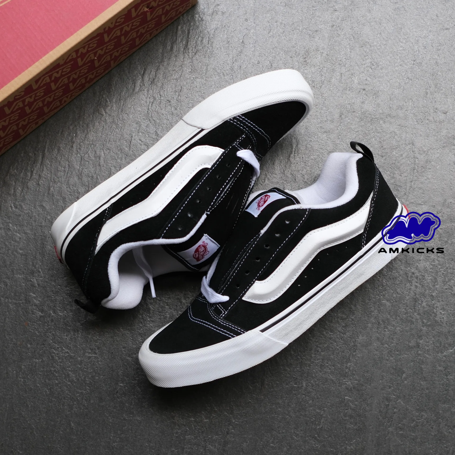 Vans Knu Skool "Black White"