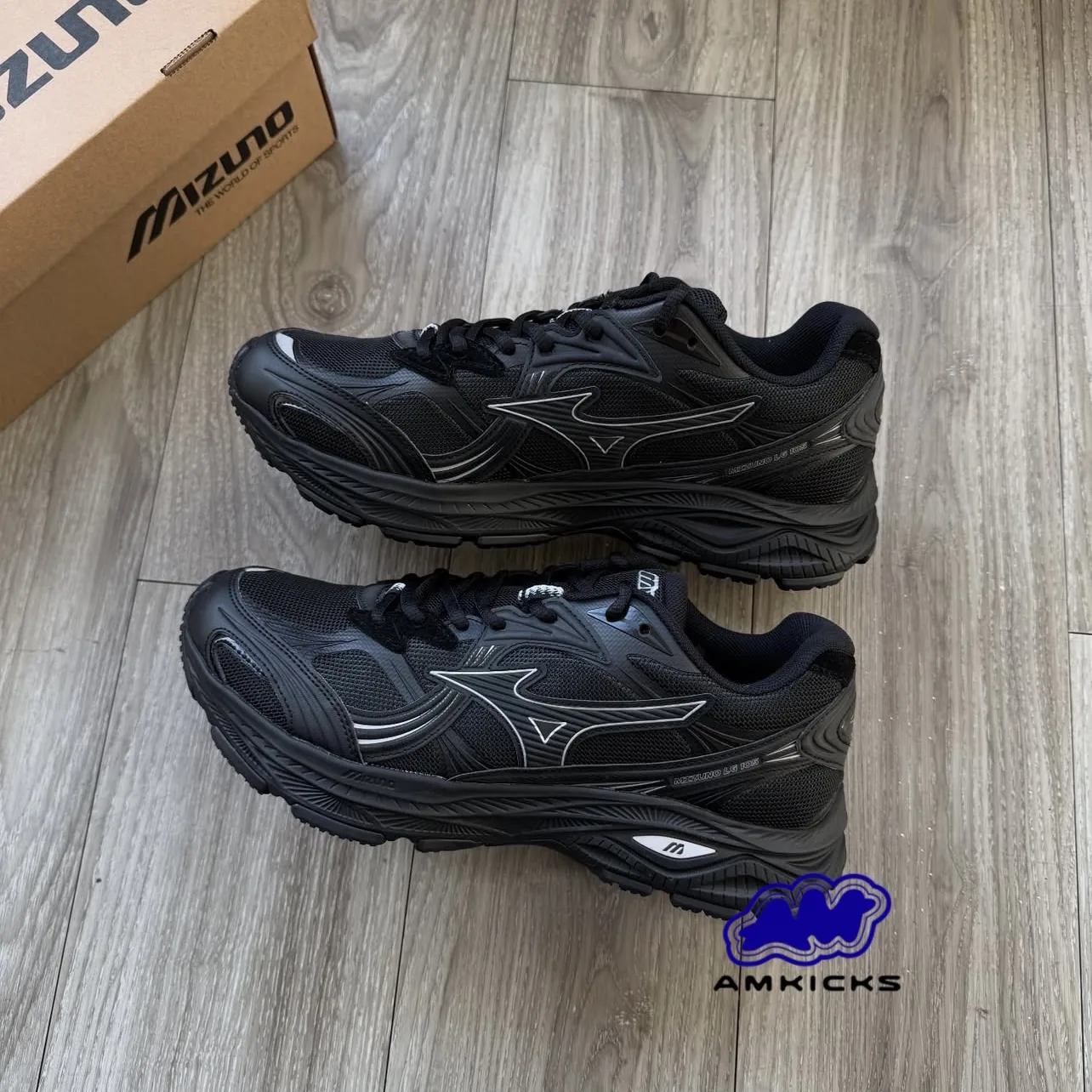 Mizuno LG 10s “Black“