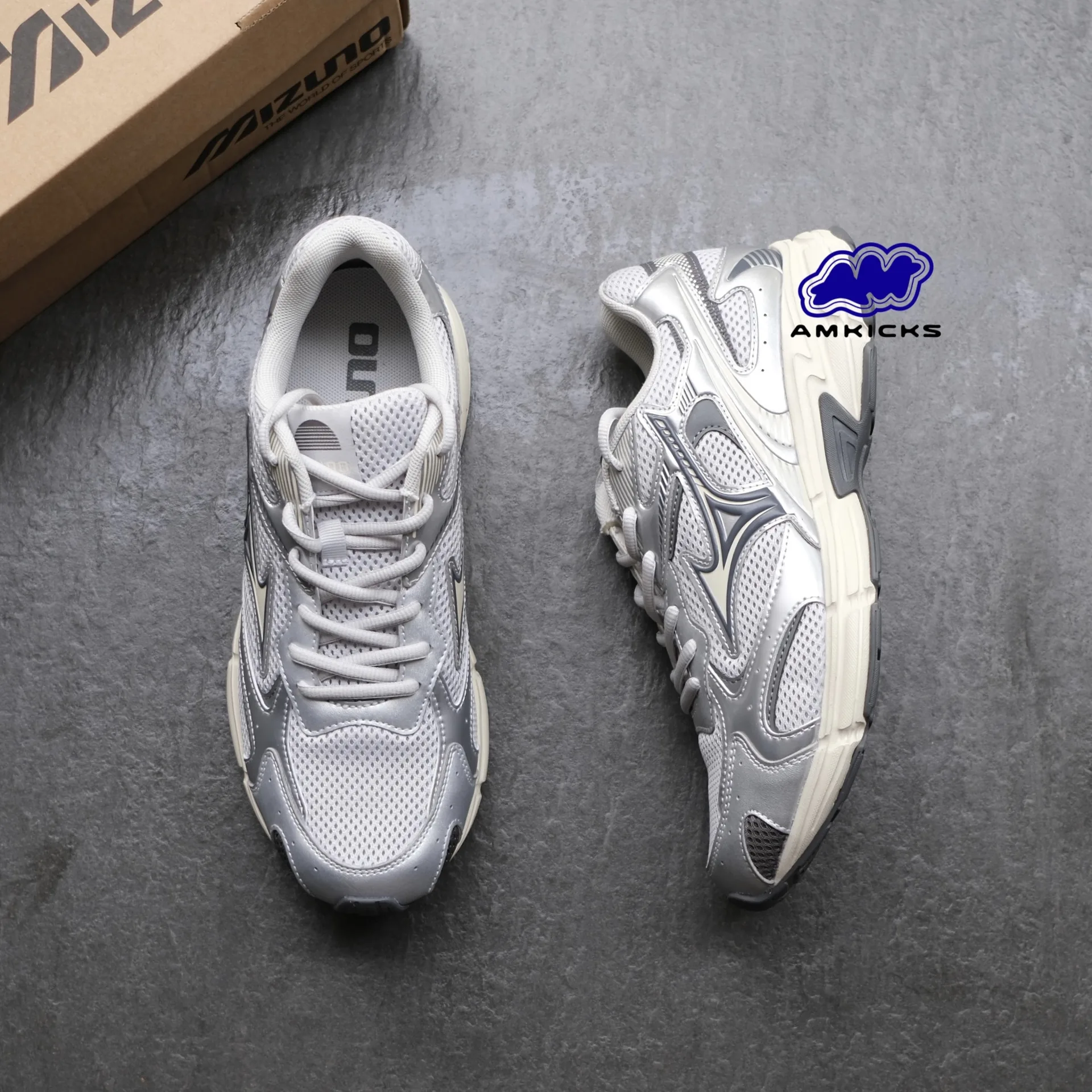 MIZUNO Speed 2K "Silver Cream" - D1GH222917