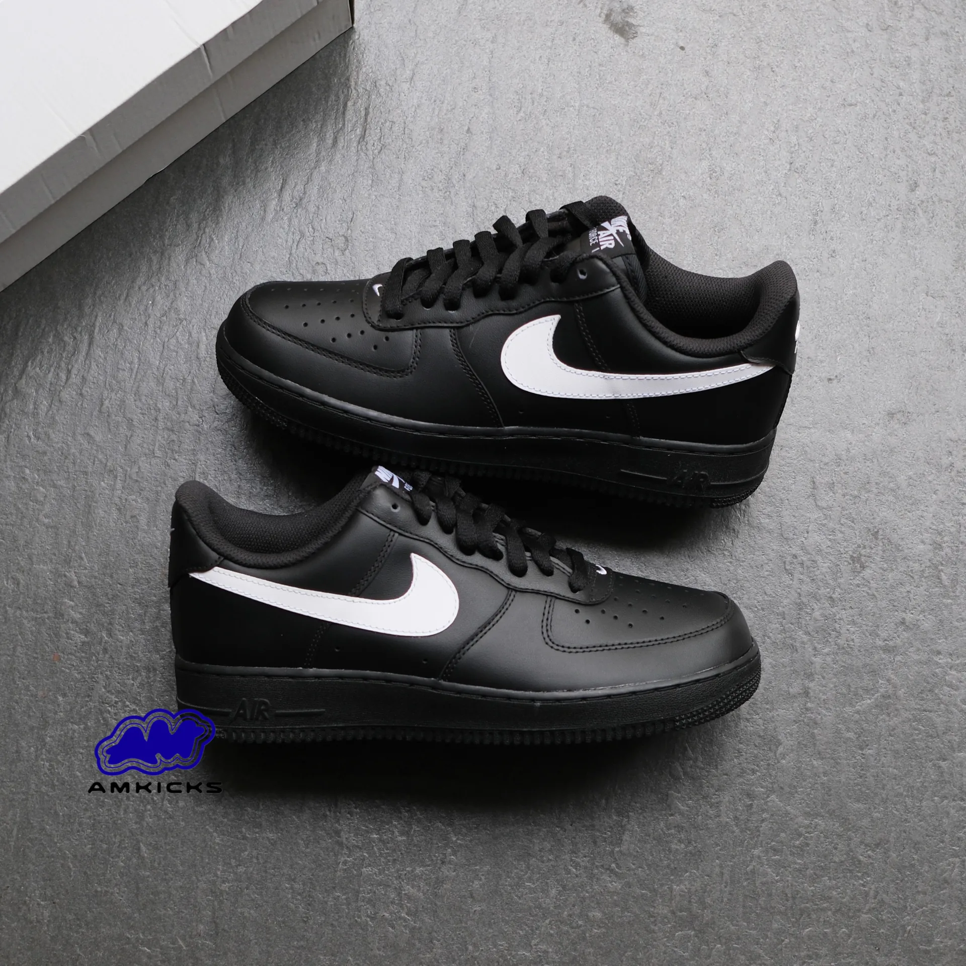 Air Force 1 Low '07 "Black White"