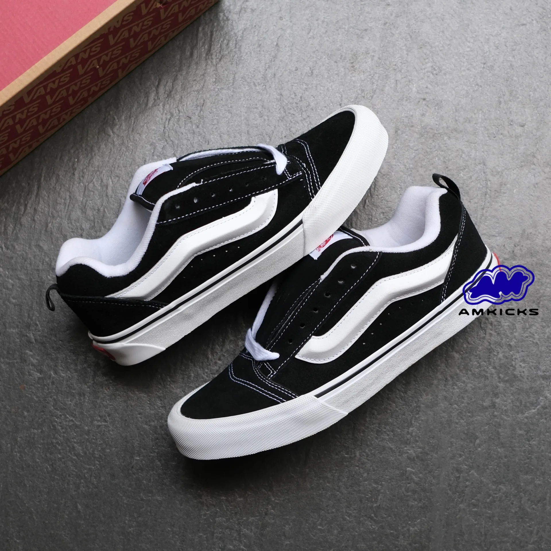 Vans Knu Skool "Black White"