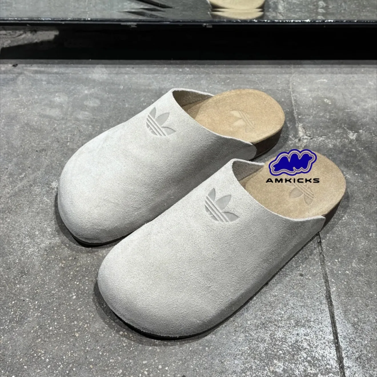 adidas Adimule Slides "Wonder Beige Gum"