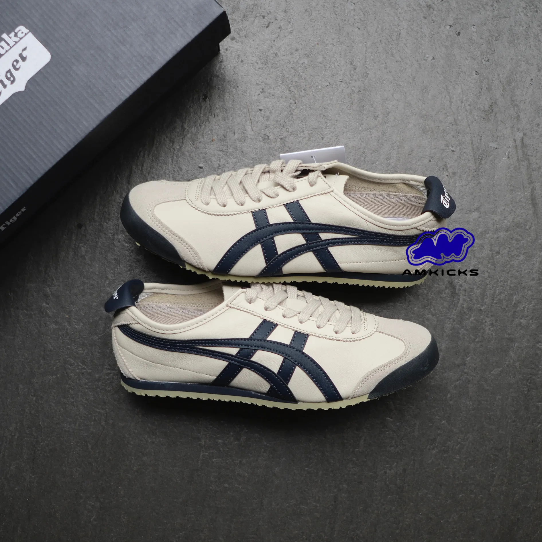 Onitsuka Tiger Mexico 66 Birch Peacoat
