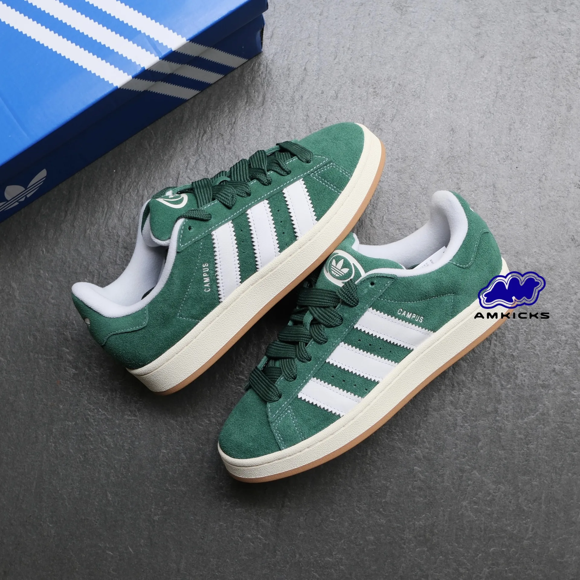 Campus 00s "Dark Green Cloud White"