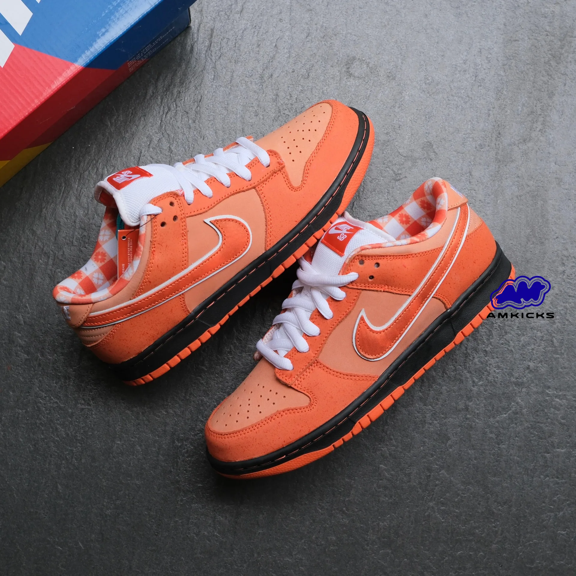 Nike SB Dunk Low "Concepts Orange Lobster"