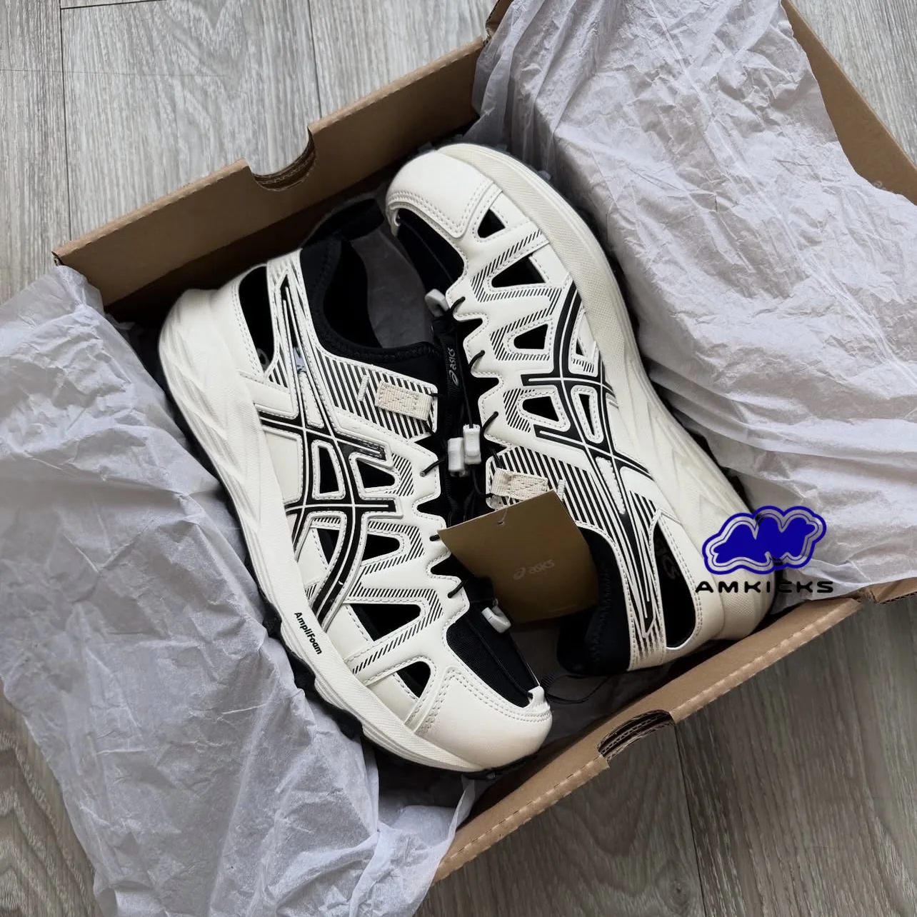 Asics Gel Sonoma SE "White Black"