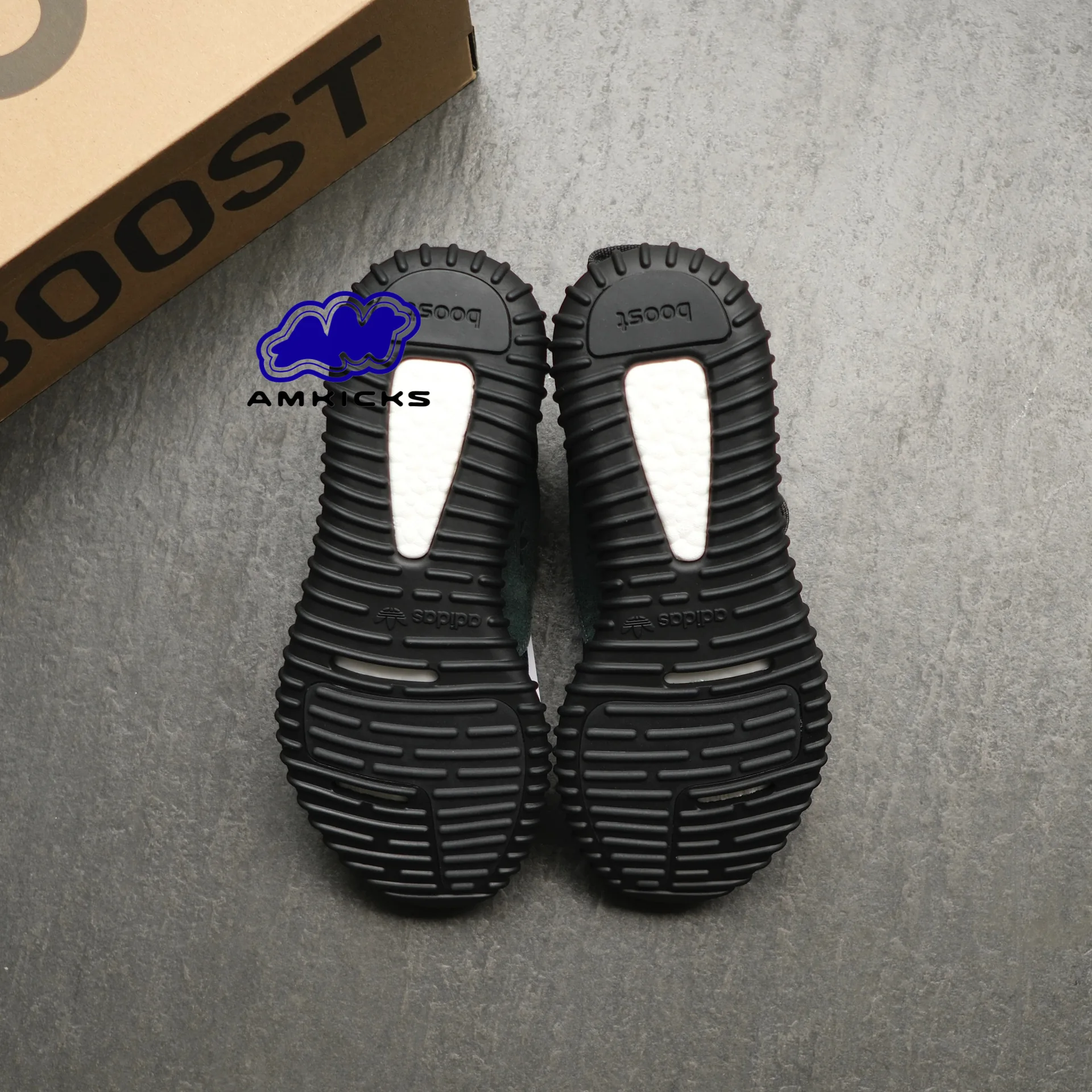 adidas Yeezy Boost 350 "Pirate Black (2023)"