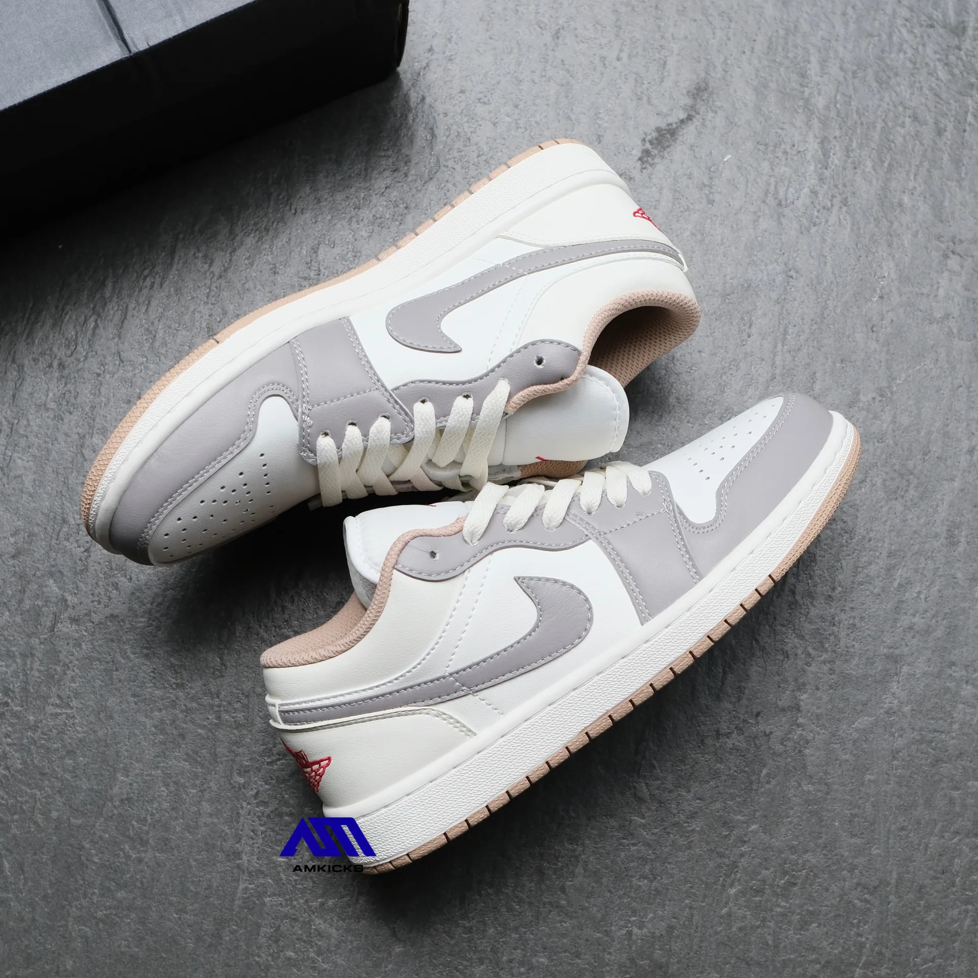 Jordan 1 Low "Sail Fire Red College Grey"