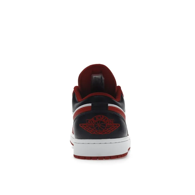 Jordan 1 Low "Bulls"