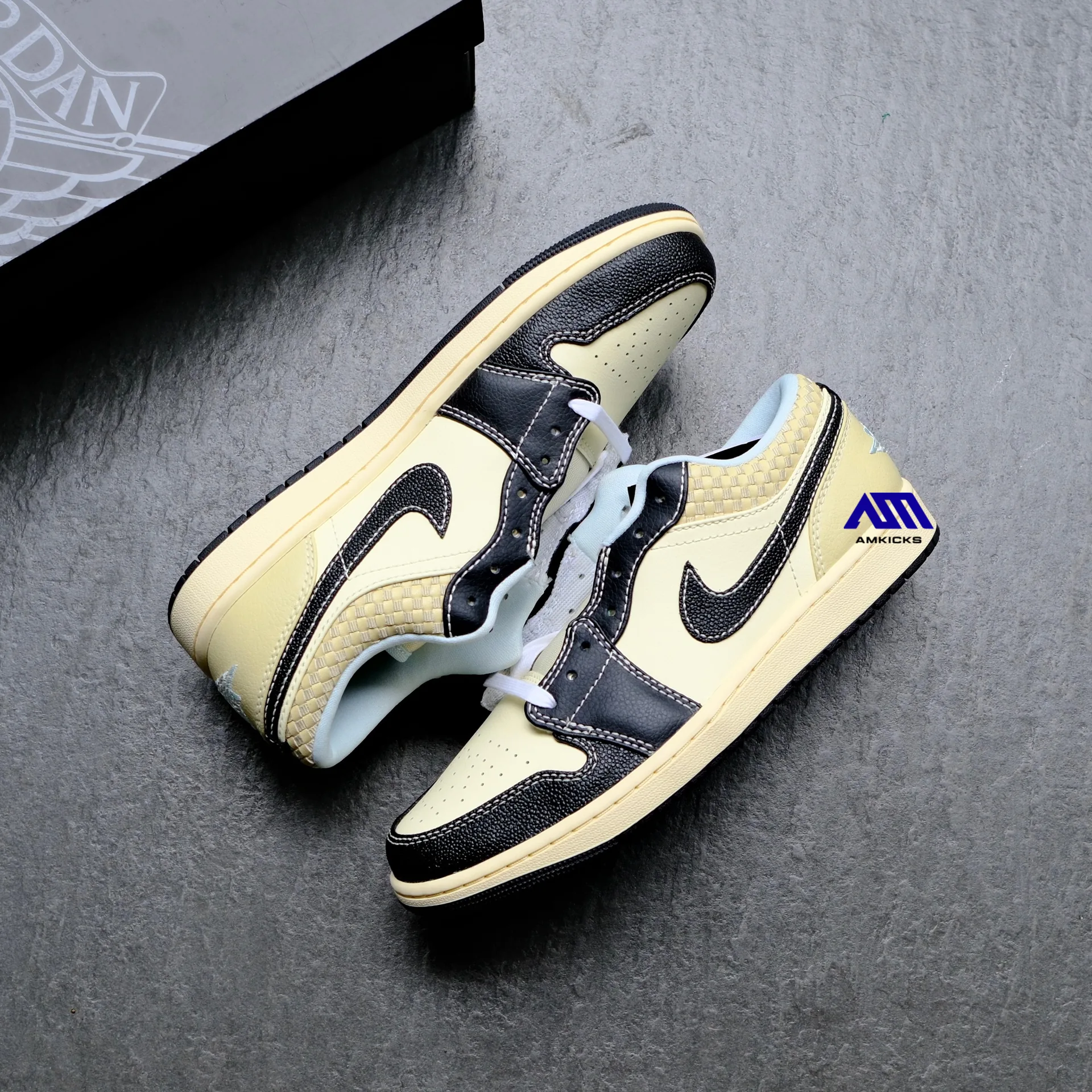 Jordan 1 Low SE "Coconut Milk Black Muslin"