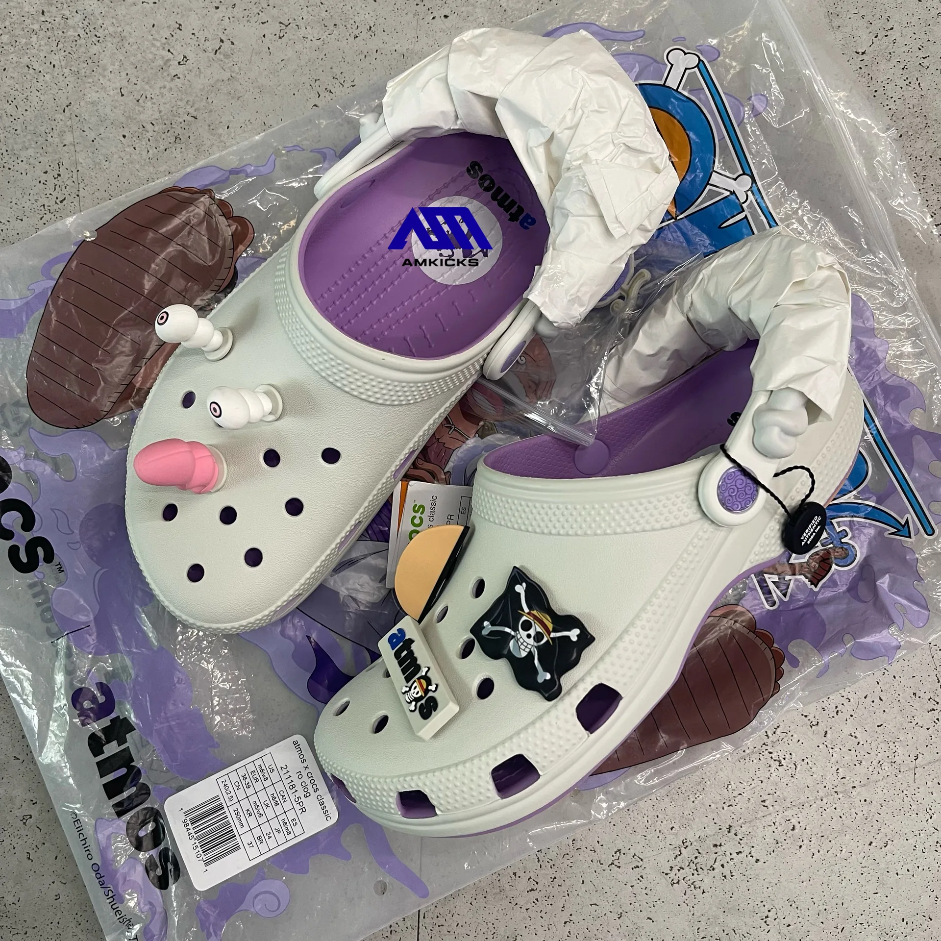 Crocs Classic Clog ONE PIECE x atmos Luffy Gear 5