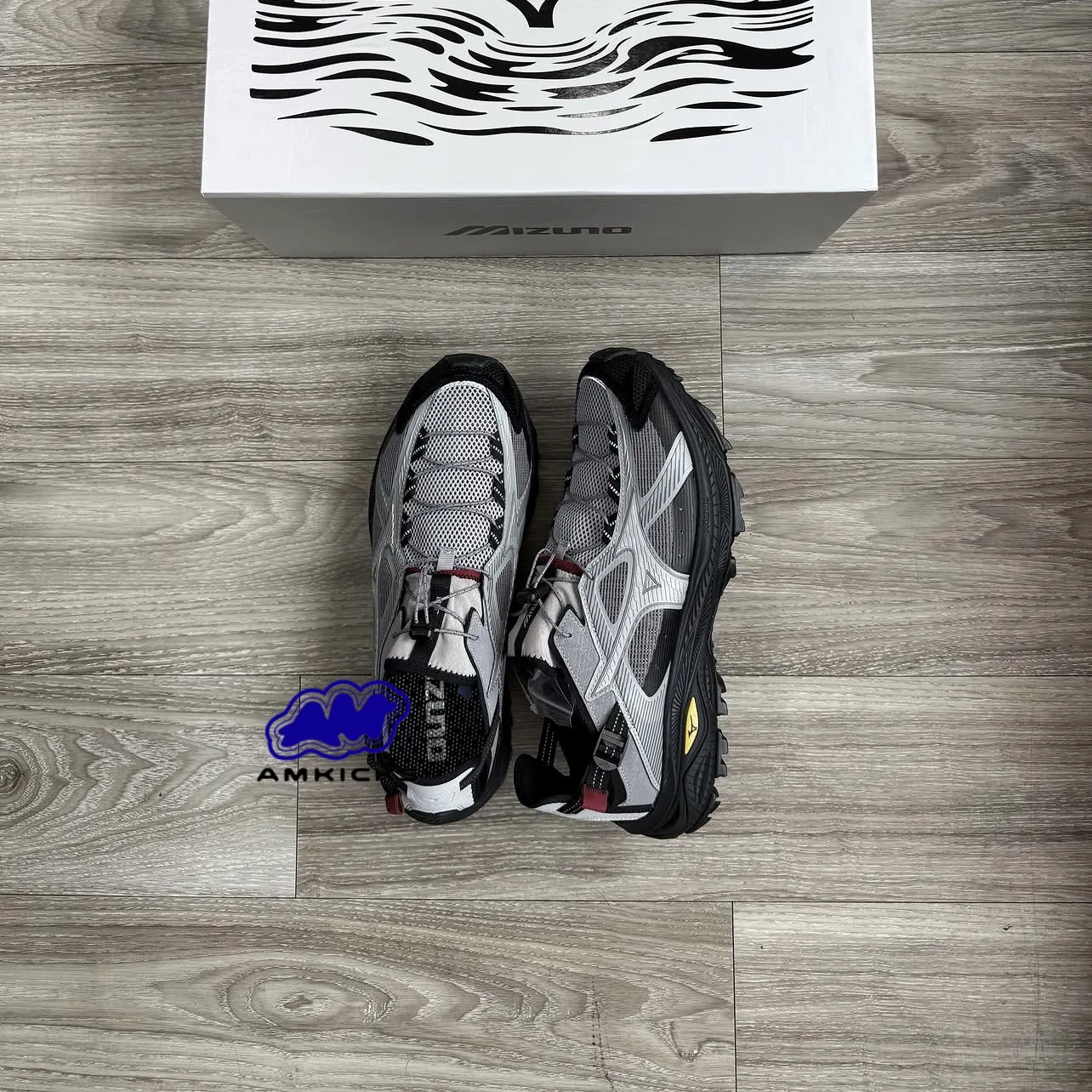 Mizuno Racer Trail SE V2 "Grey" SPECIAL BOX SET