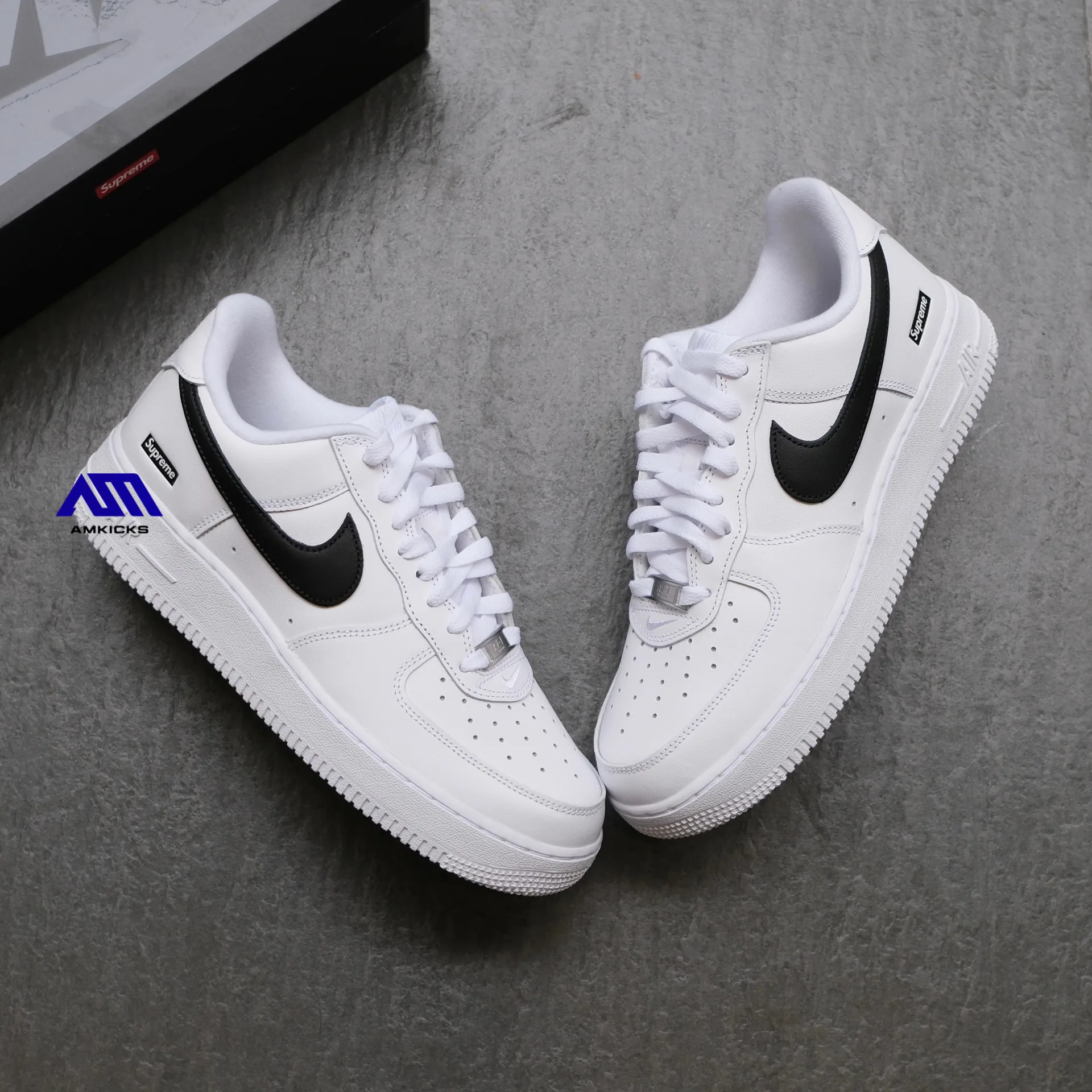 Air Force 1 Low "Supreme White Black"