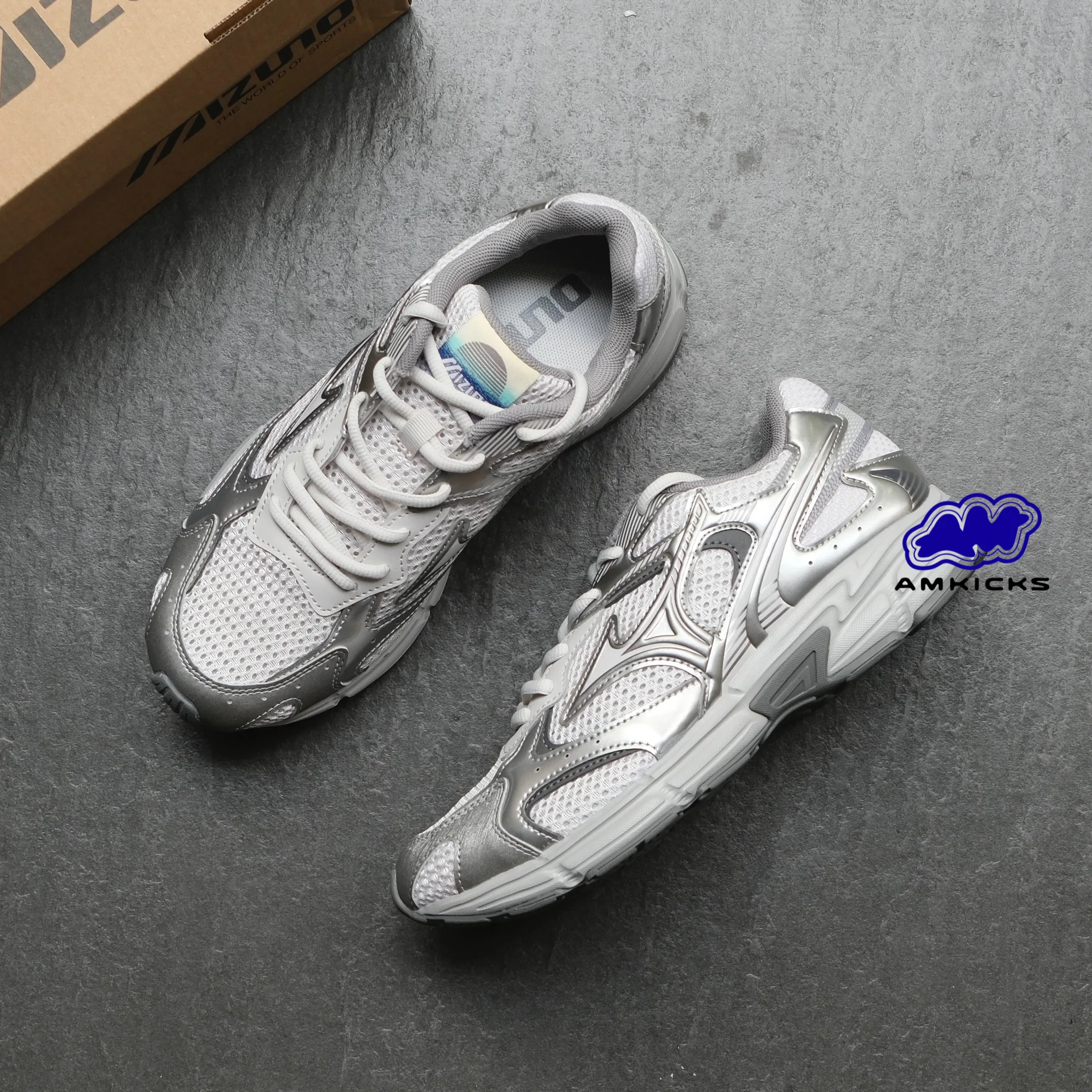 MIZUNO Speed 2K "White Silver"