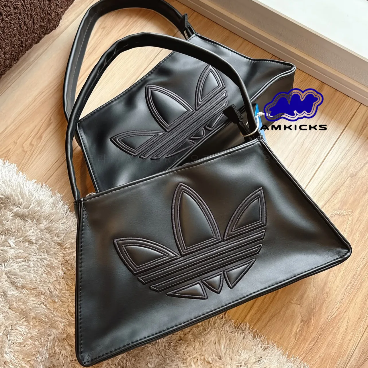 adidas Polyurethane Outline Trefoil Shoulder Bag Black