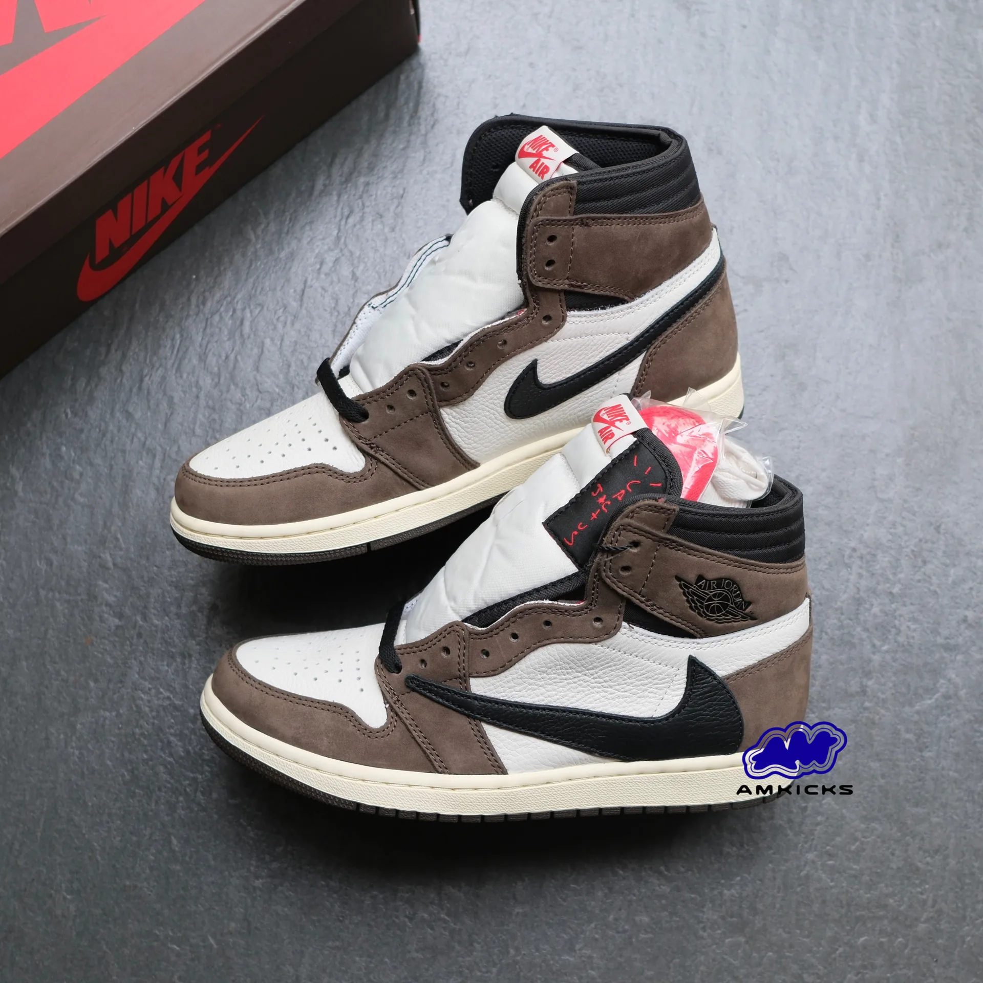 Jordan 1 Retro High OG SP "Travis Scott Mocha"