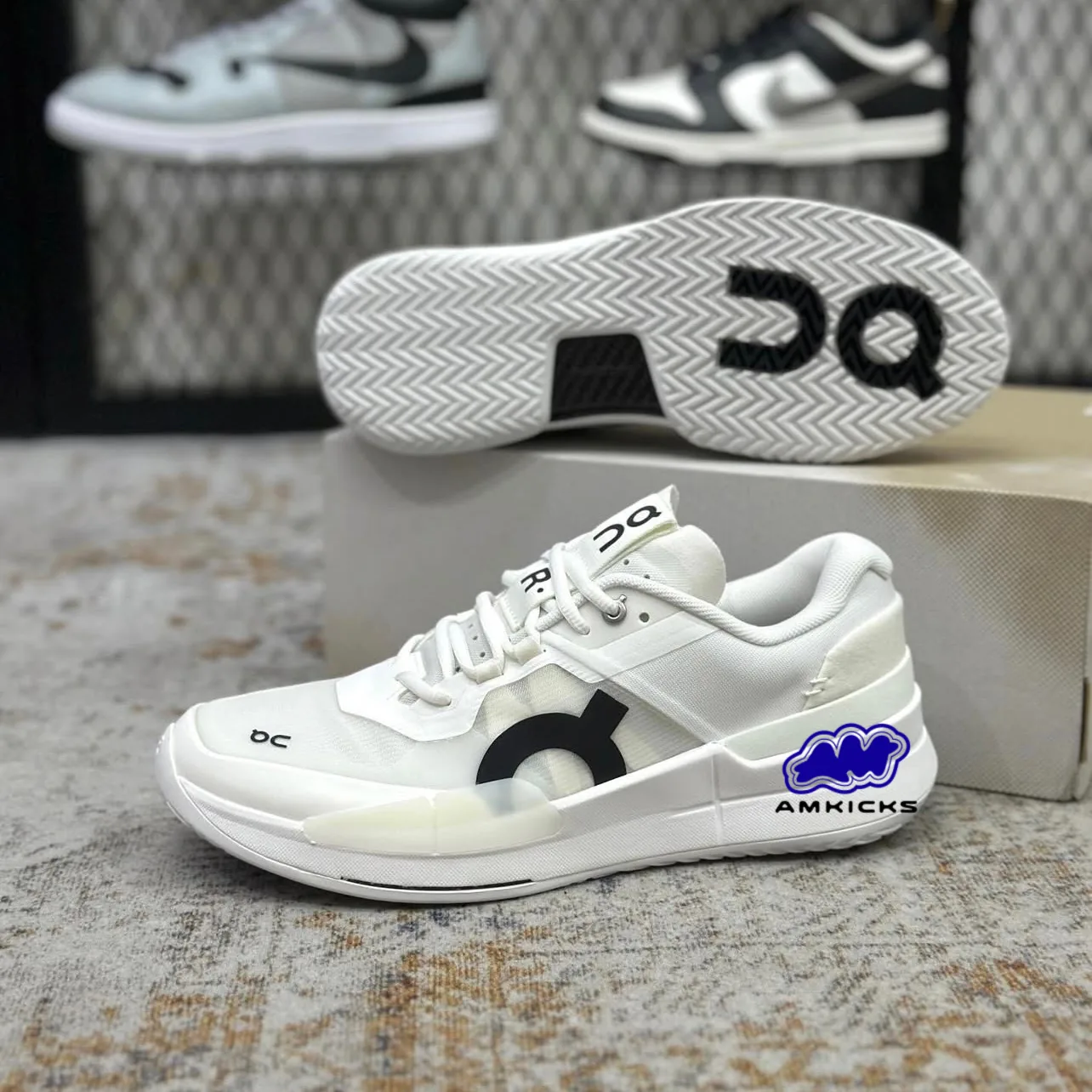 On The Roger Pro 2 "Clay White Black"