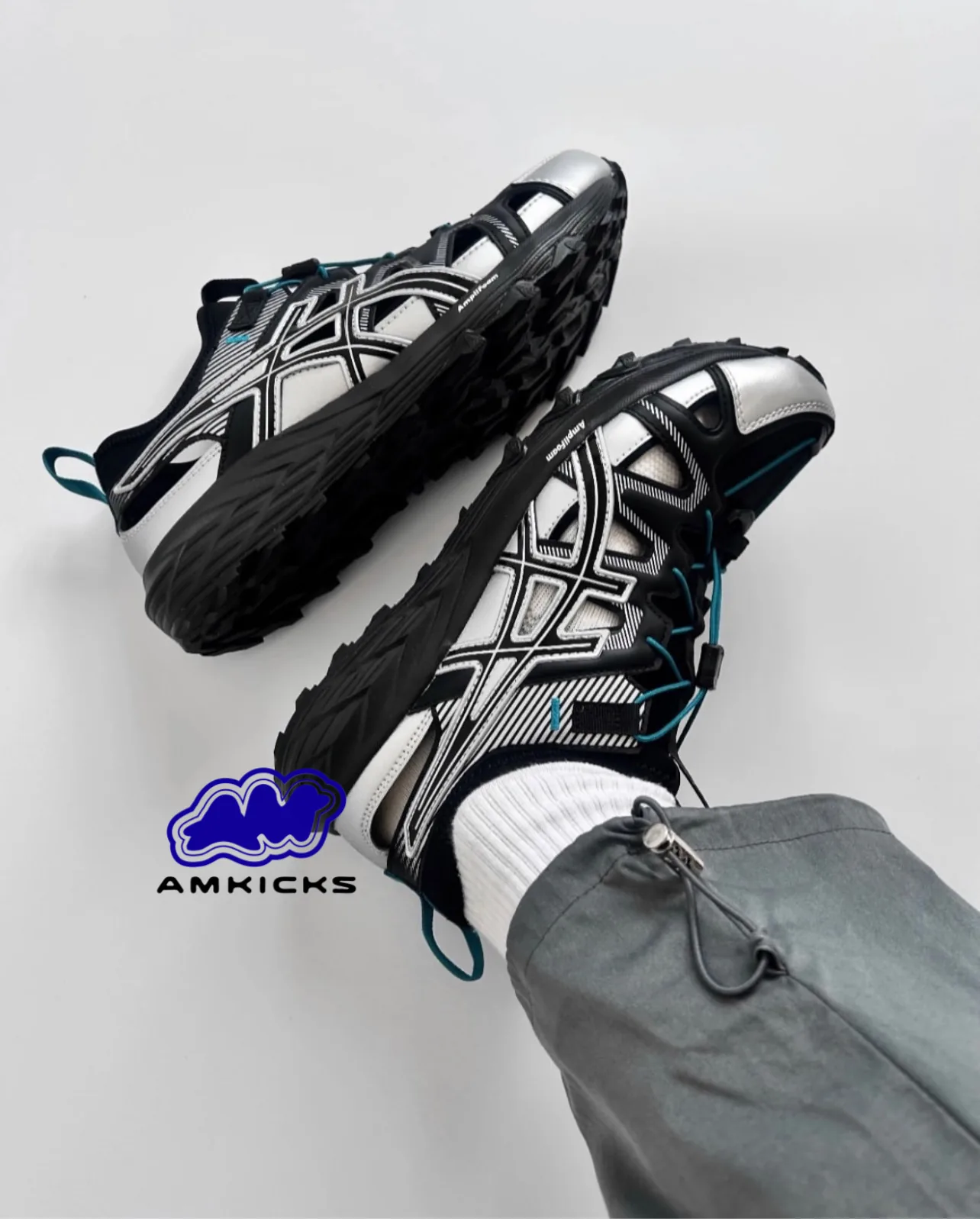 Asics Gel Sonoma SE "Black Silver"