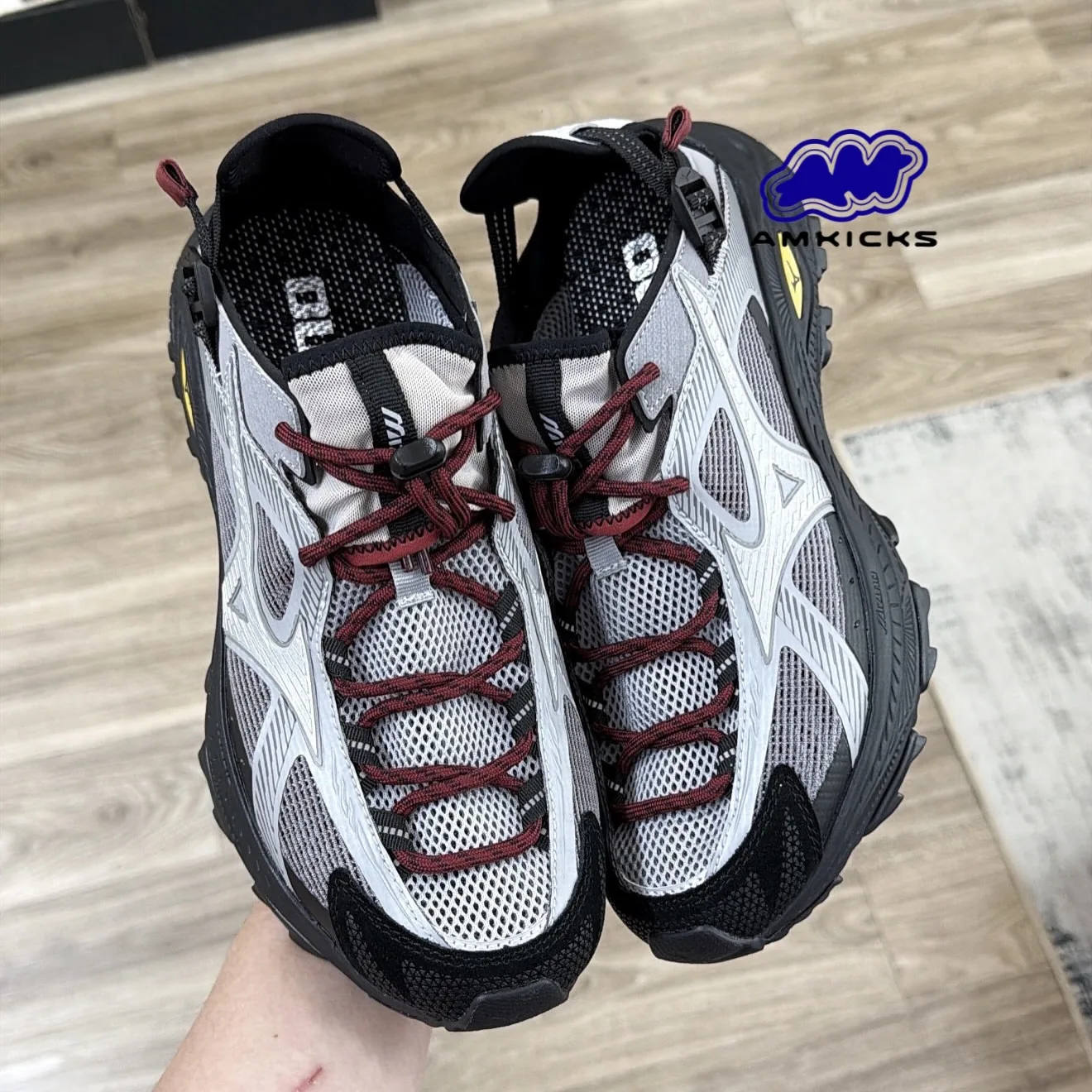 Mizuno Racer Trail SE V2 "Grey" SPECIAL BOX SET