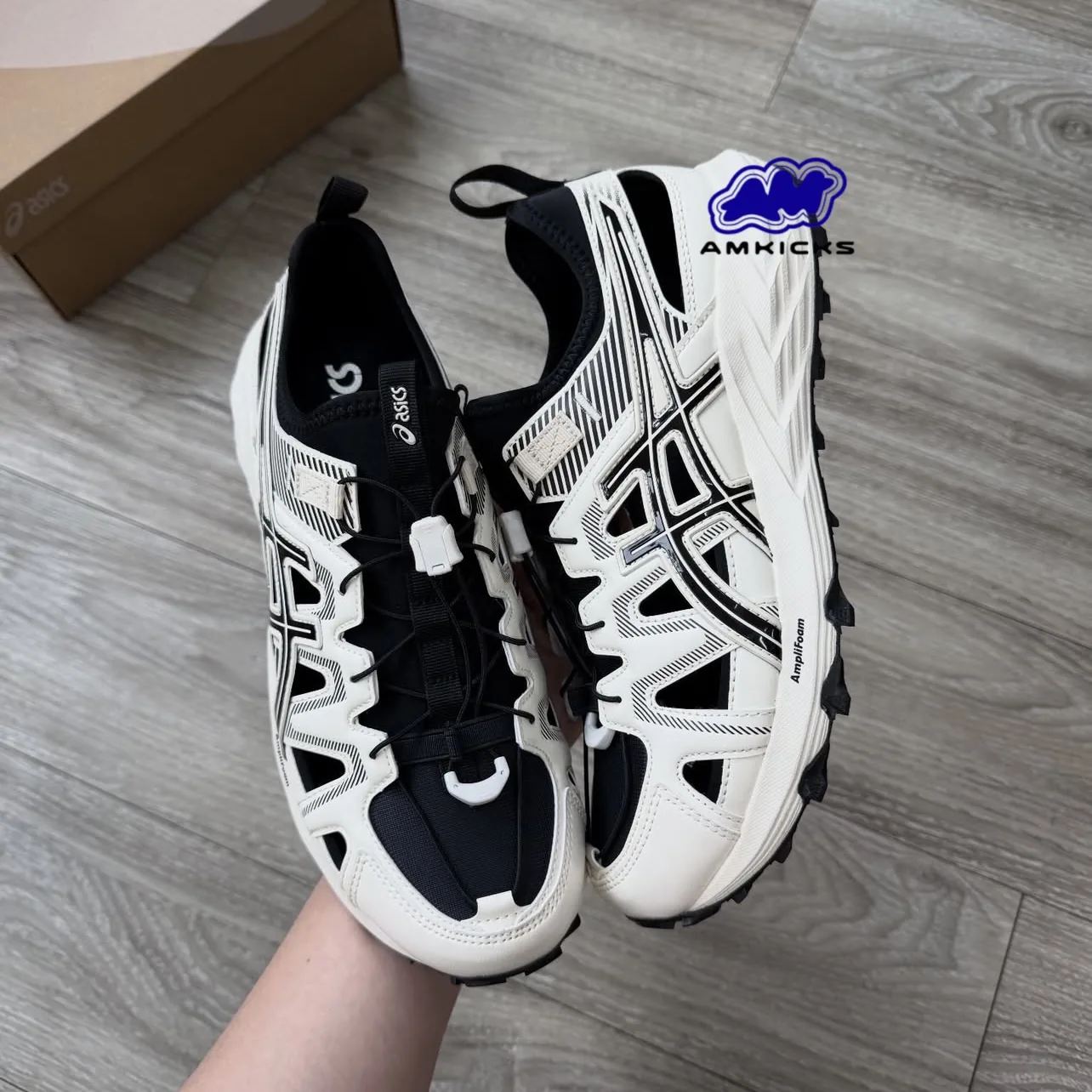 Asics Gel Sonoma SE "White Black"