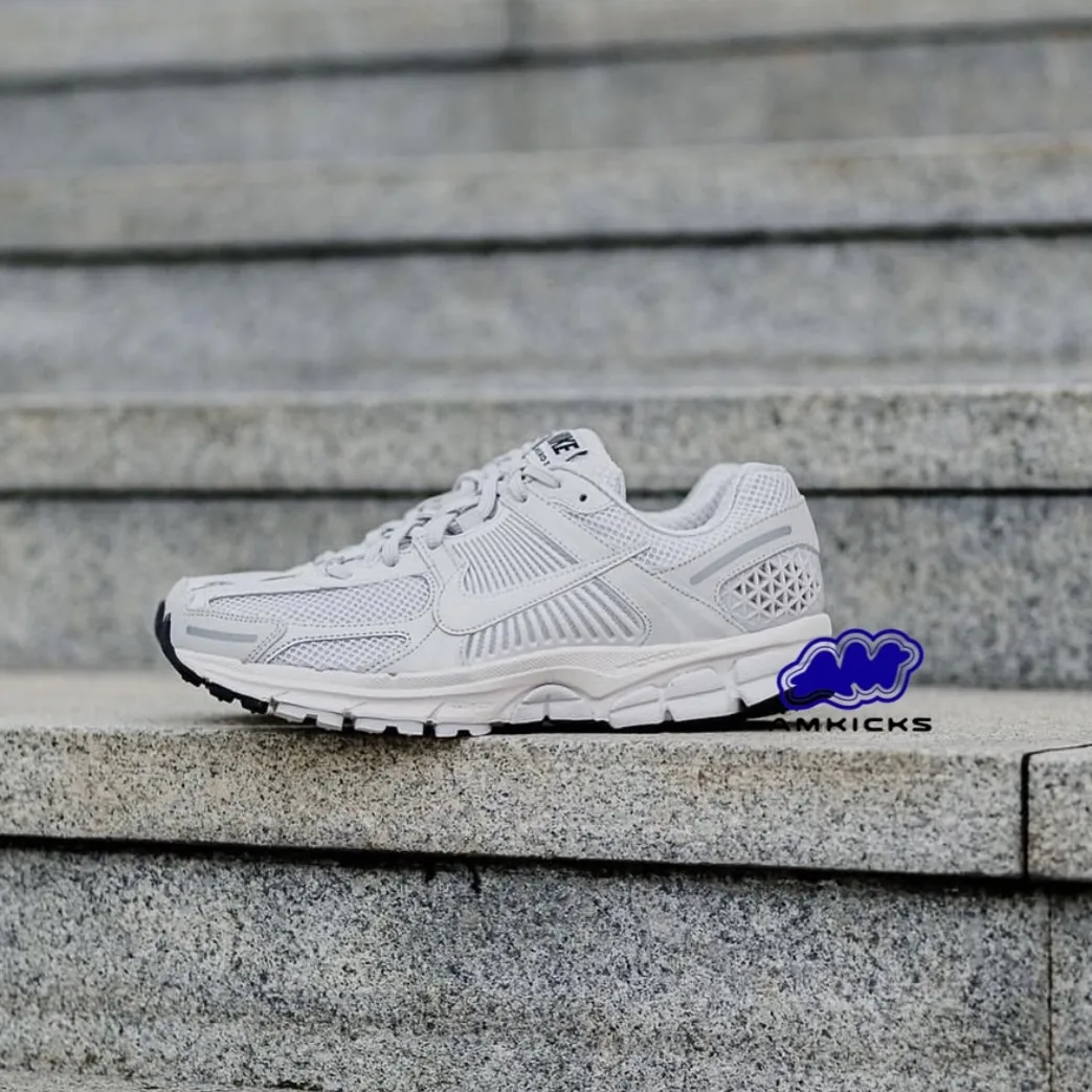 Nike Zoom Vomero 5 SP "Vast Grey"