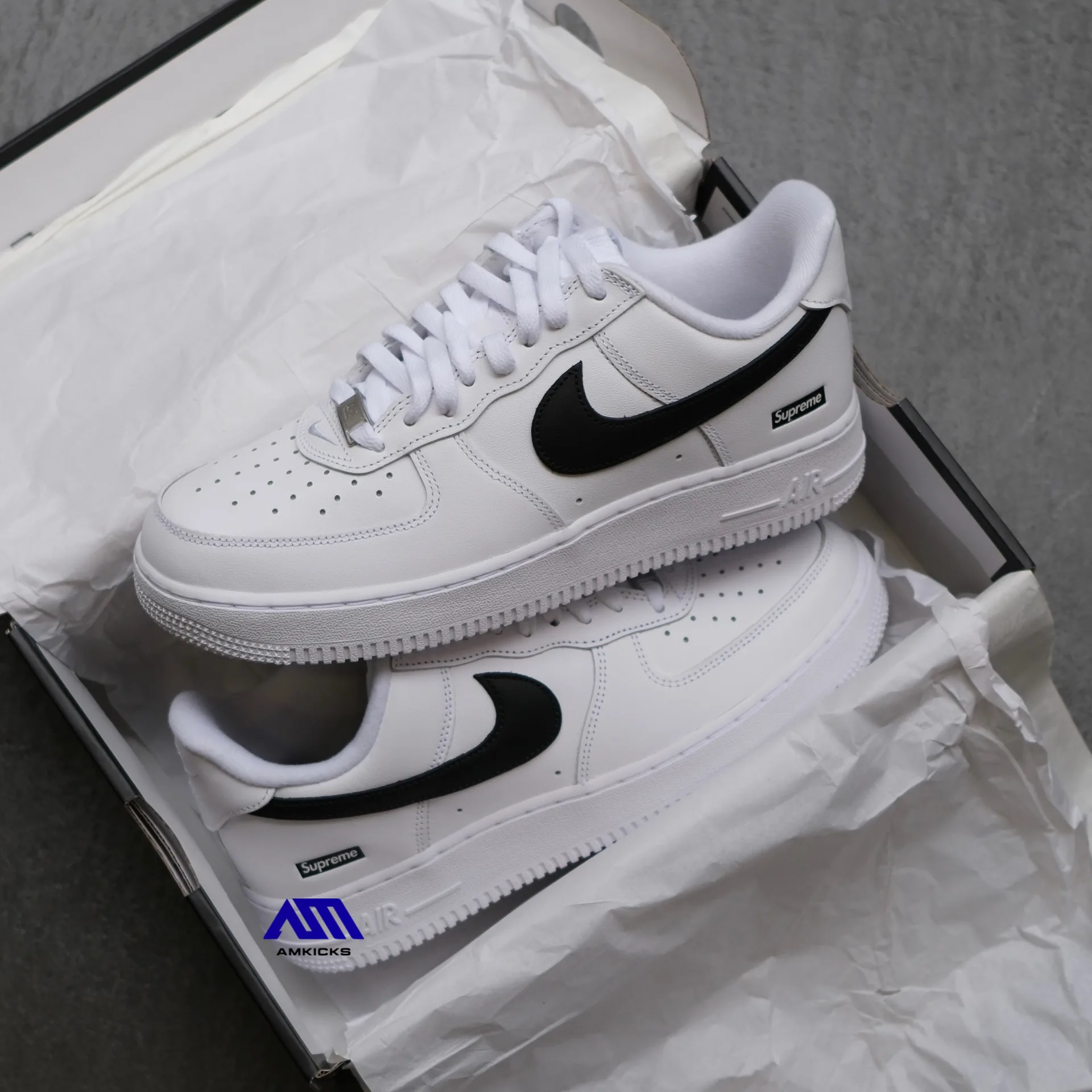 Air Force 1 Low "Supreme White Black"